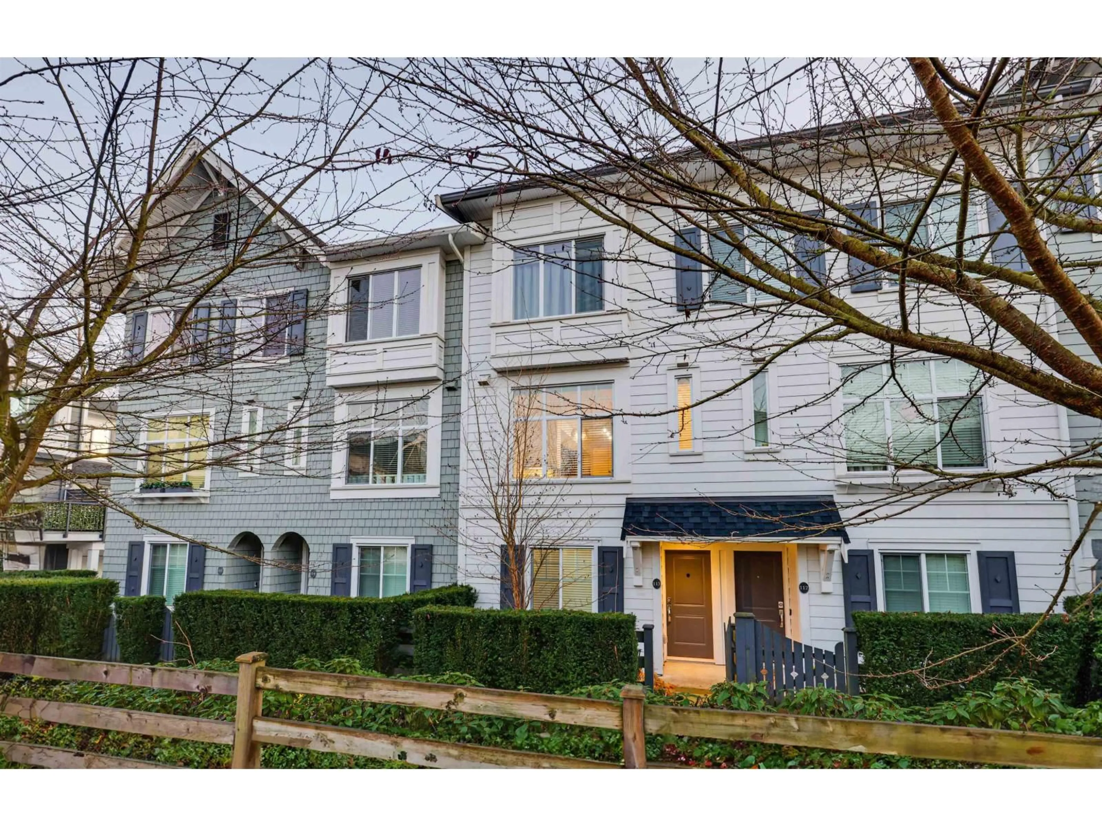 Unknown for 113 - 15230 GUILDFORD, Surrey British Columbia V3R0C8