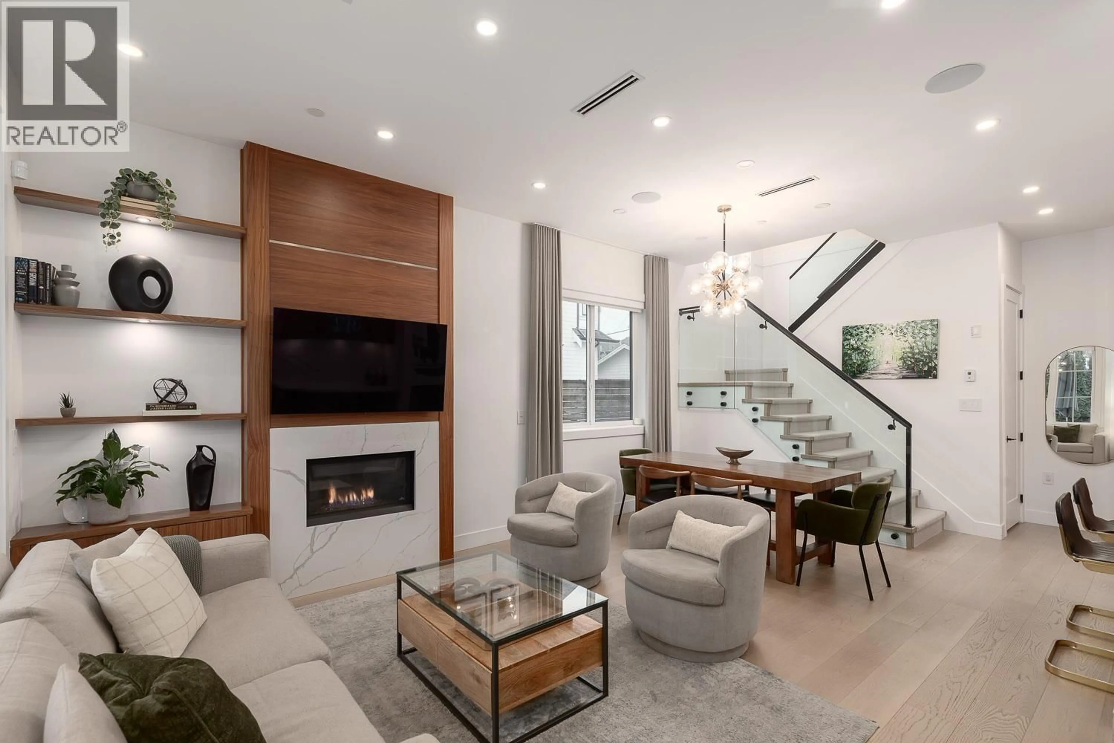 Living room with furniture, unknown for 959 13TH AVENUE, Vancouver British Columbia V5T2L7