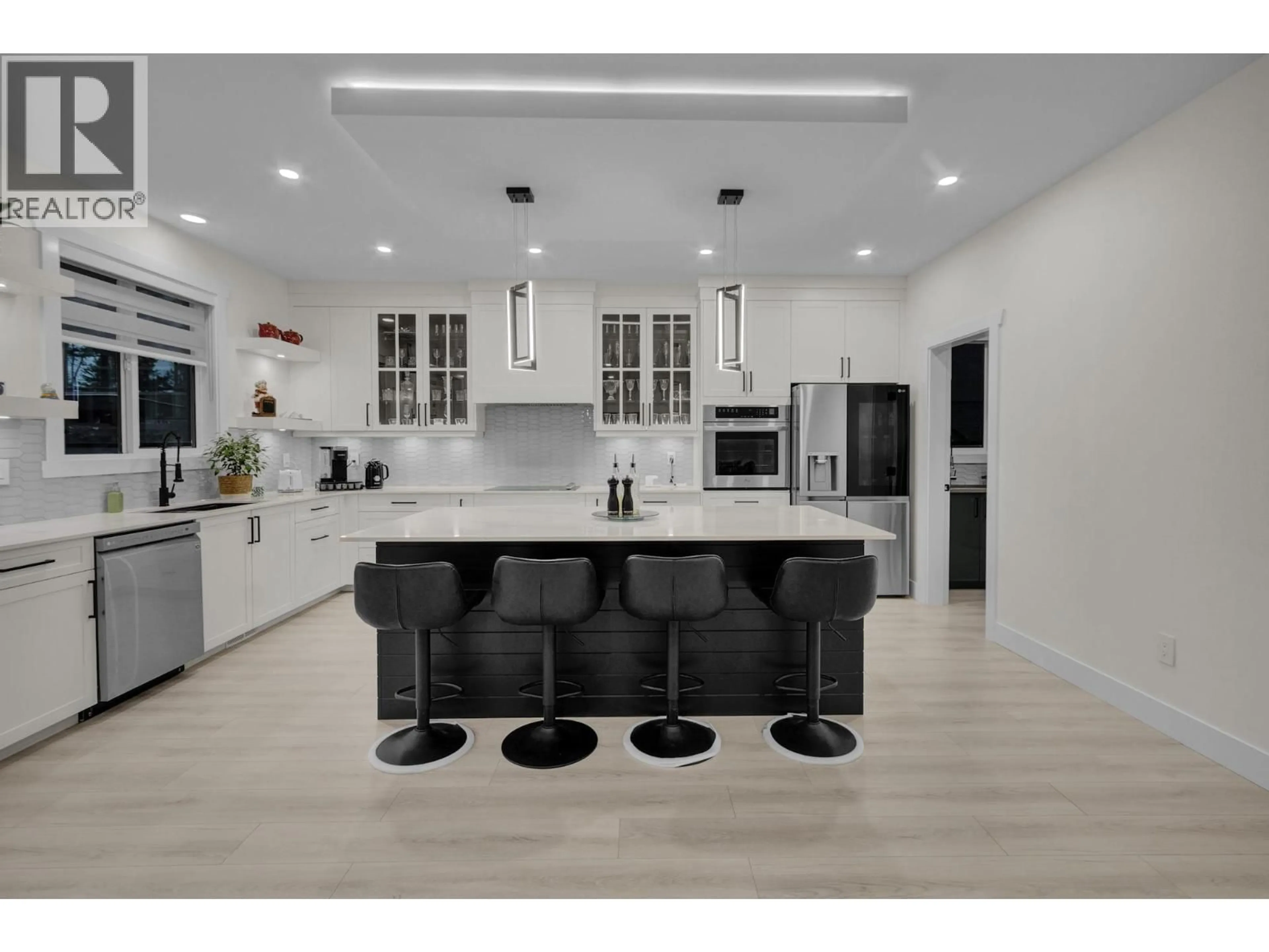 Open concept kitchen, unknown for 3960 BARNES DRIVE, Prince George British Columbia V2N0G3