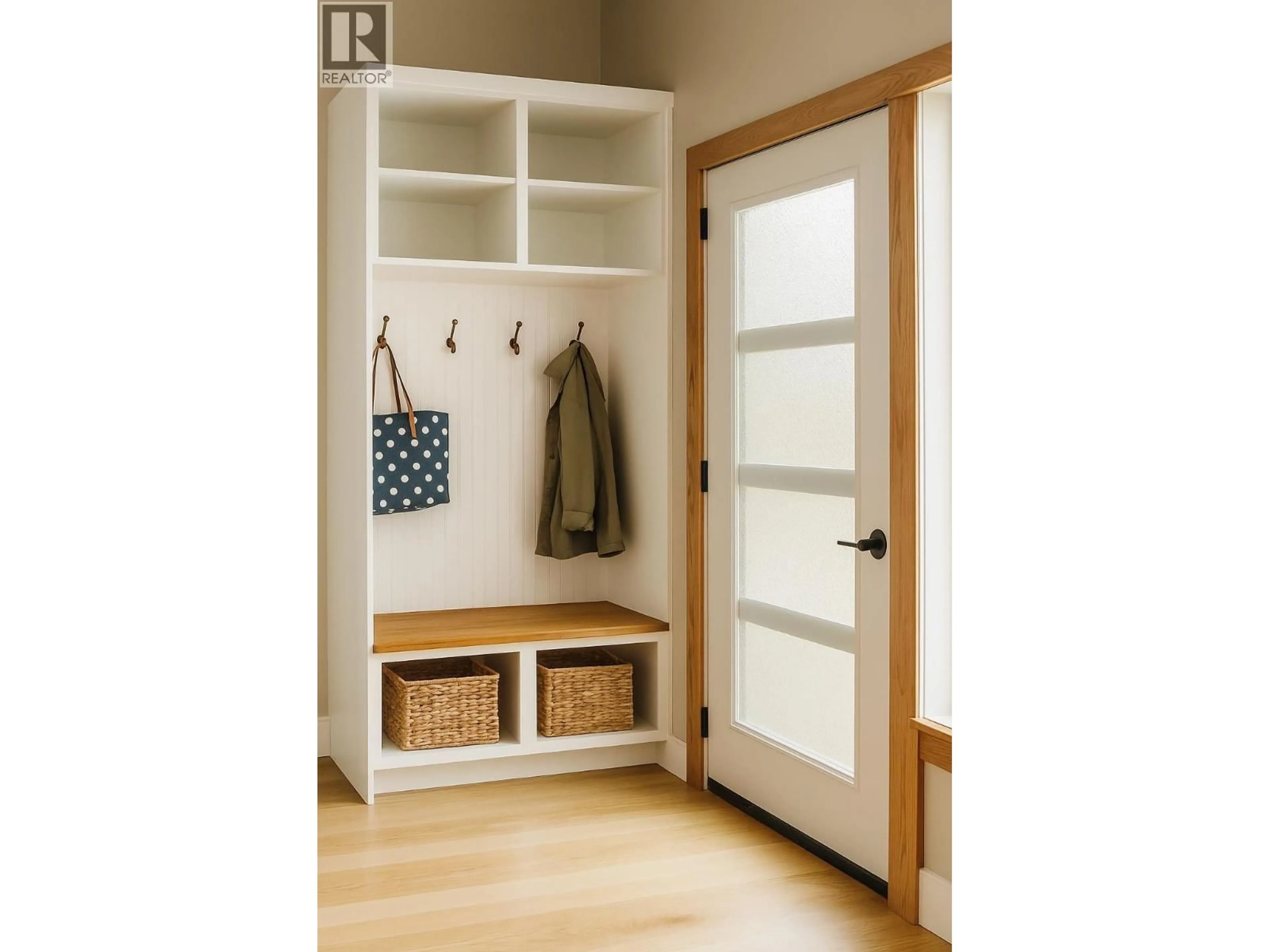 Indoor entryway for 7240 HILLU ROAD, Prince George British Columbia V2K0B4