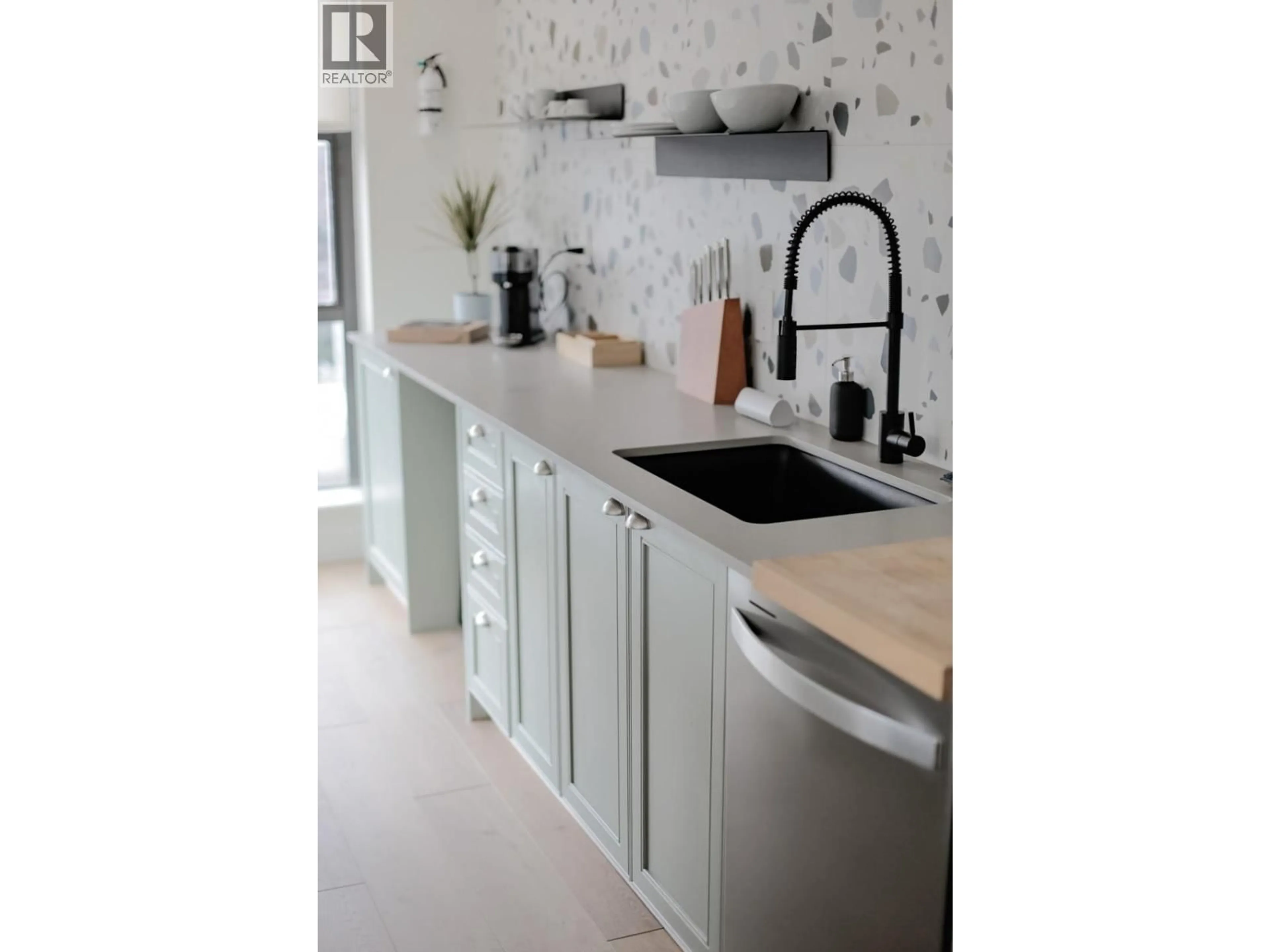 Contemporary kitchen, ceramic/tile floor for 1701 - 1723 ALBERNI STREET, Vancouver British Columbia V6G3G9