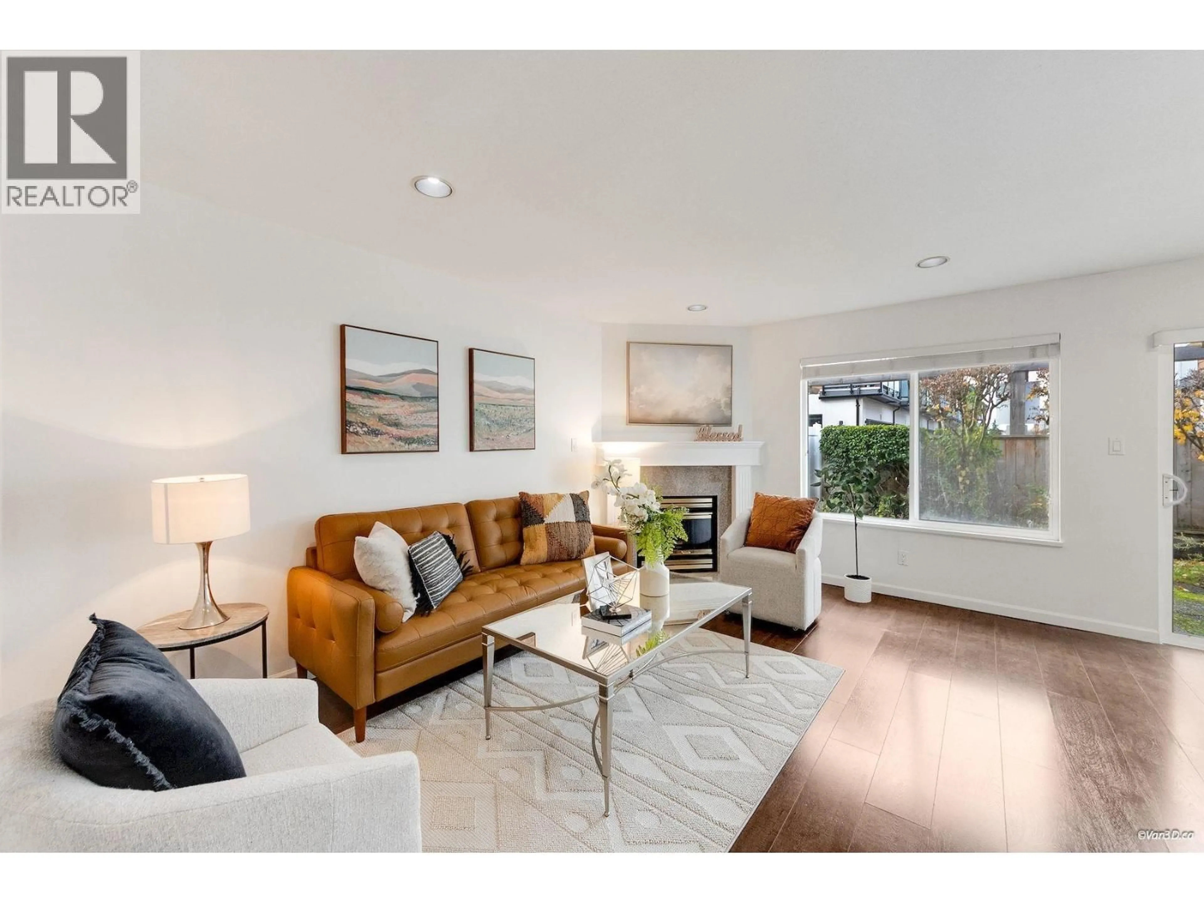 Living room with furniture, unknown for 4 - 10795 NO 2 ROAD, Richmond British Columbia V7E2E5