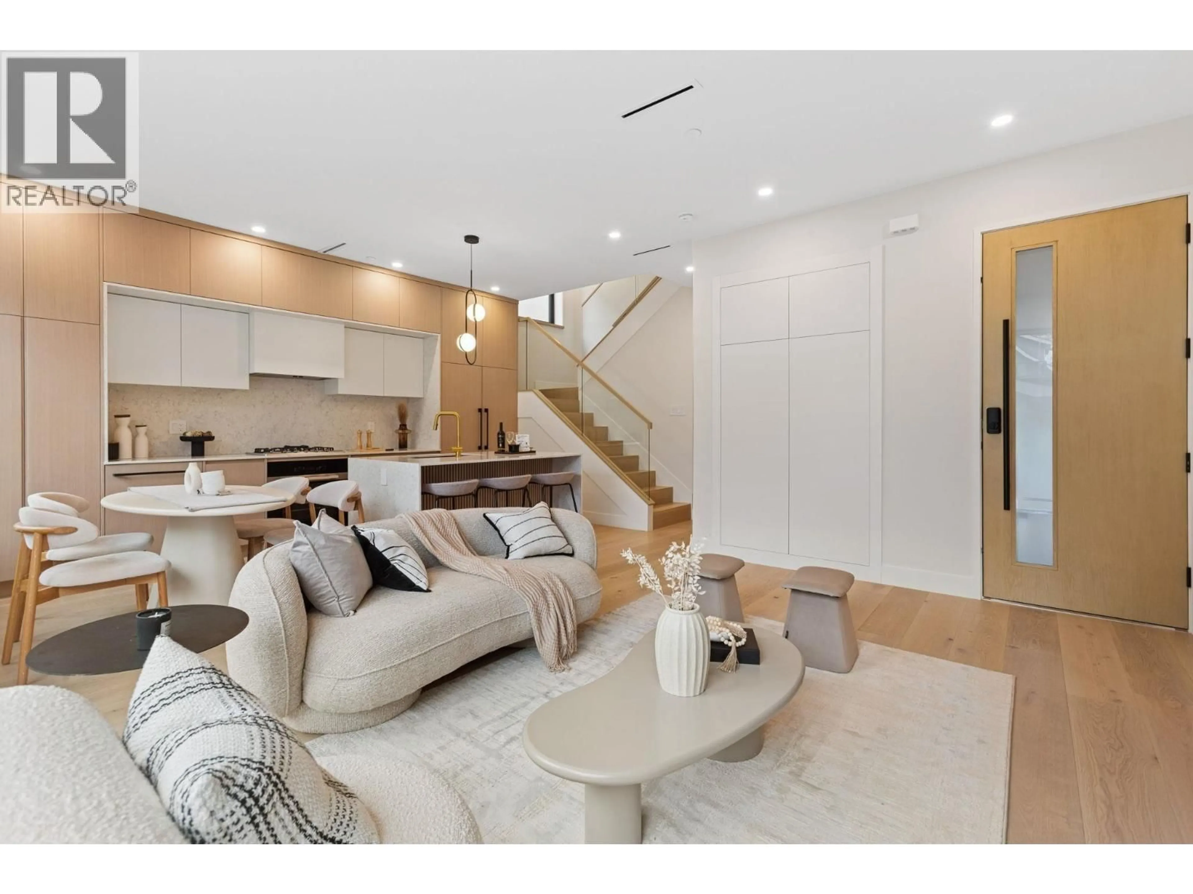 Unknown for 2 - 448 20TH AVENUE, Vancouver British Columbia V5Y2C8