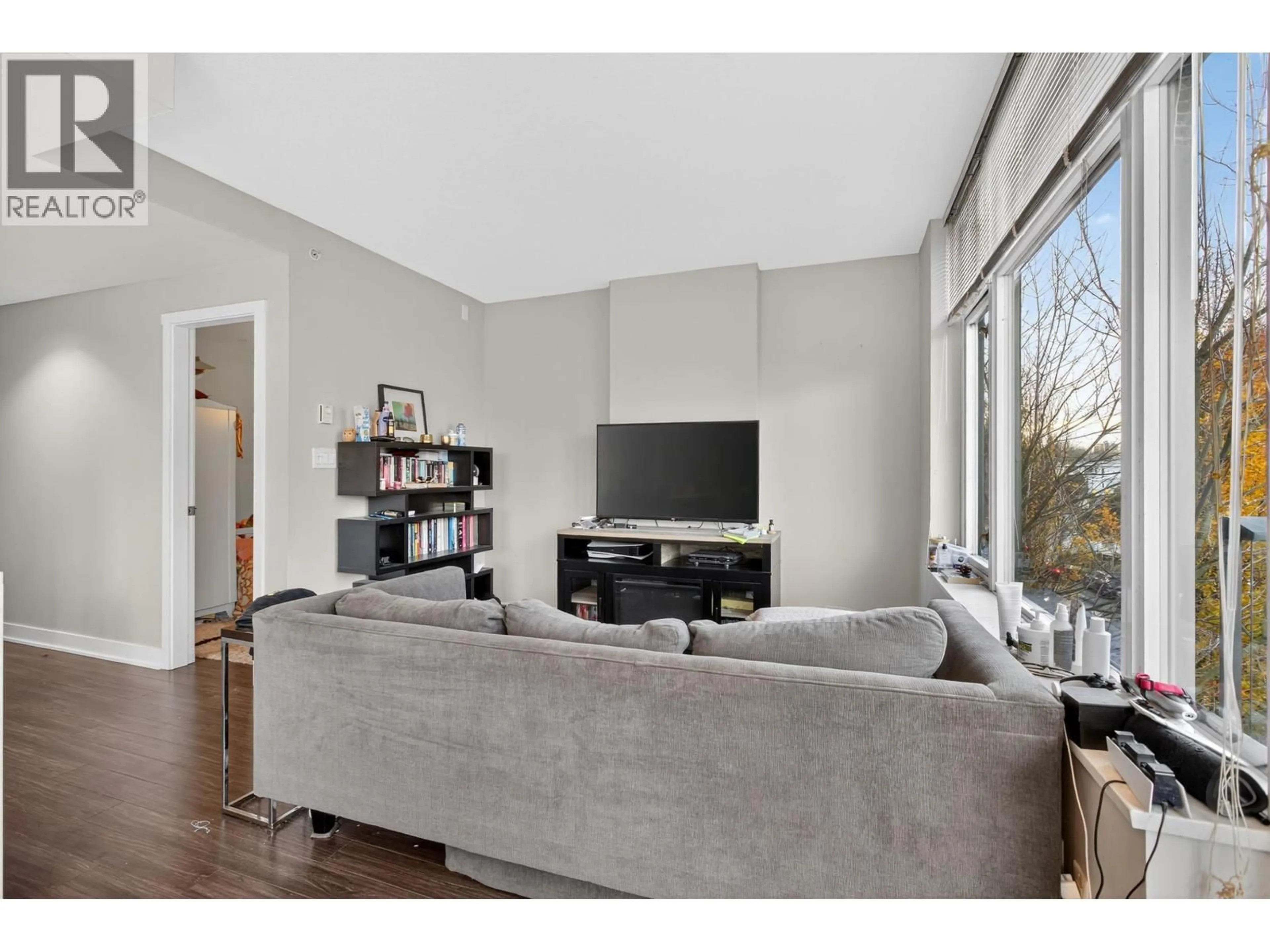 Living room with furniture, unknown for 210 - 1777 7TH AVENUE, Vancouver British Columbia V6J0E5