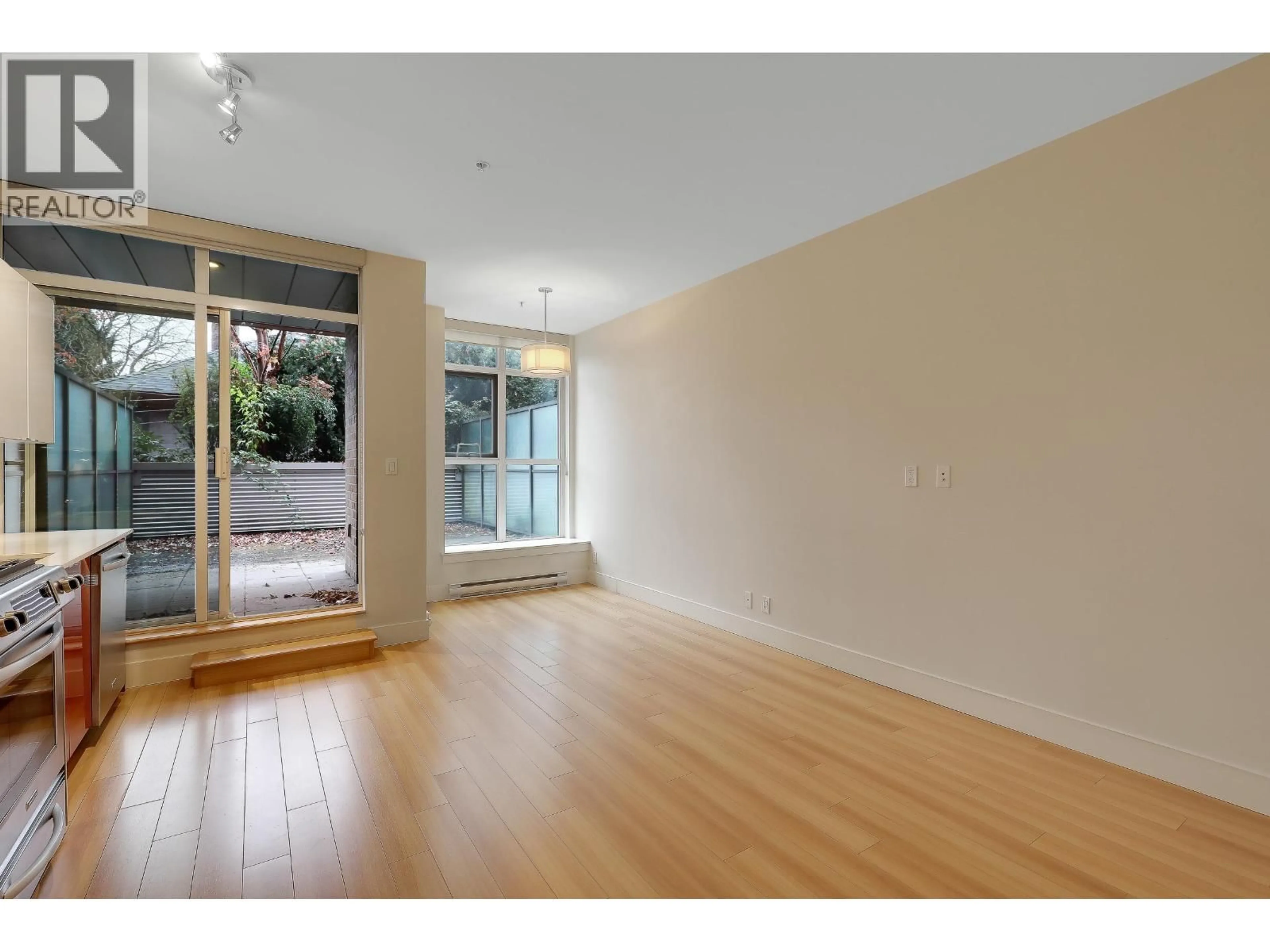 A pic of a room for 211 - 2250 COMMERCIAL DRIVE, Vancouver British Columbia V5N5P9