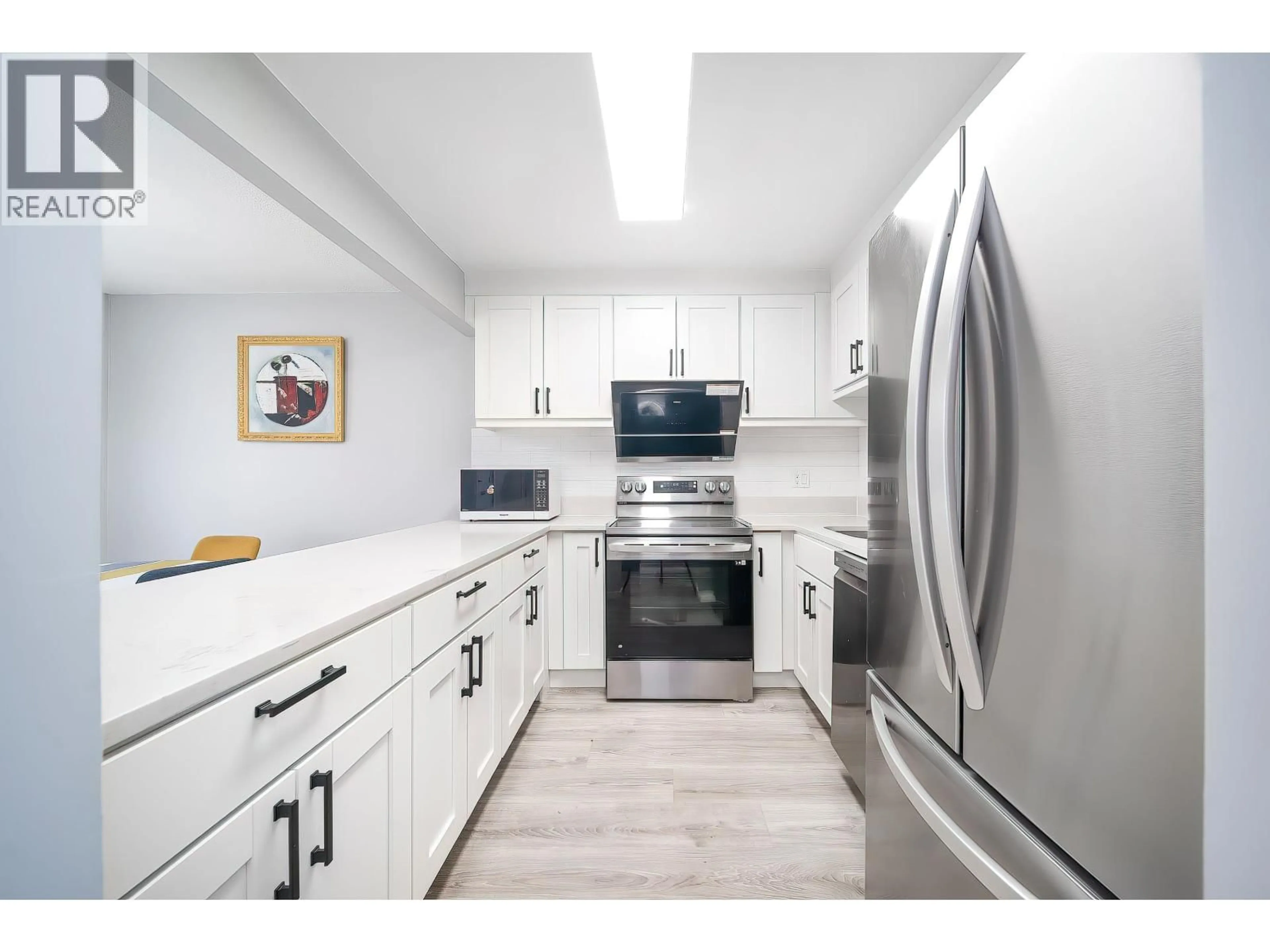 Standard kitchen, ceramic/tile floor for 50 - 10391 NO. 3 ROAD, Richmond British Columbia V7A4V2
