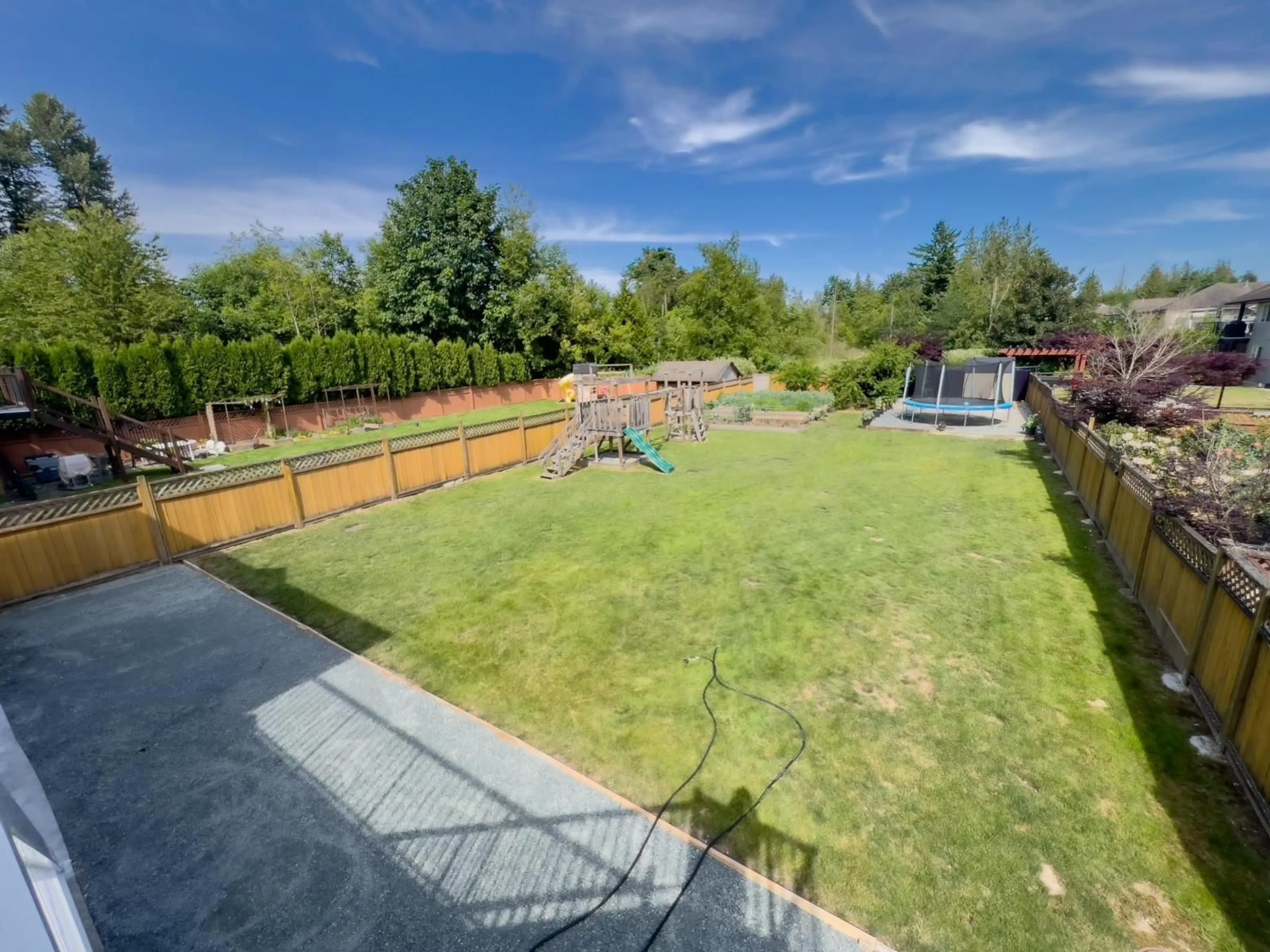 A pic from outside/outdoor area/front of a property/back of a property/a pic from drone, unknown for 3162 STATION, Abbotsford British Columbia V4X2S8