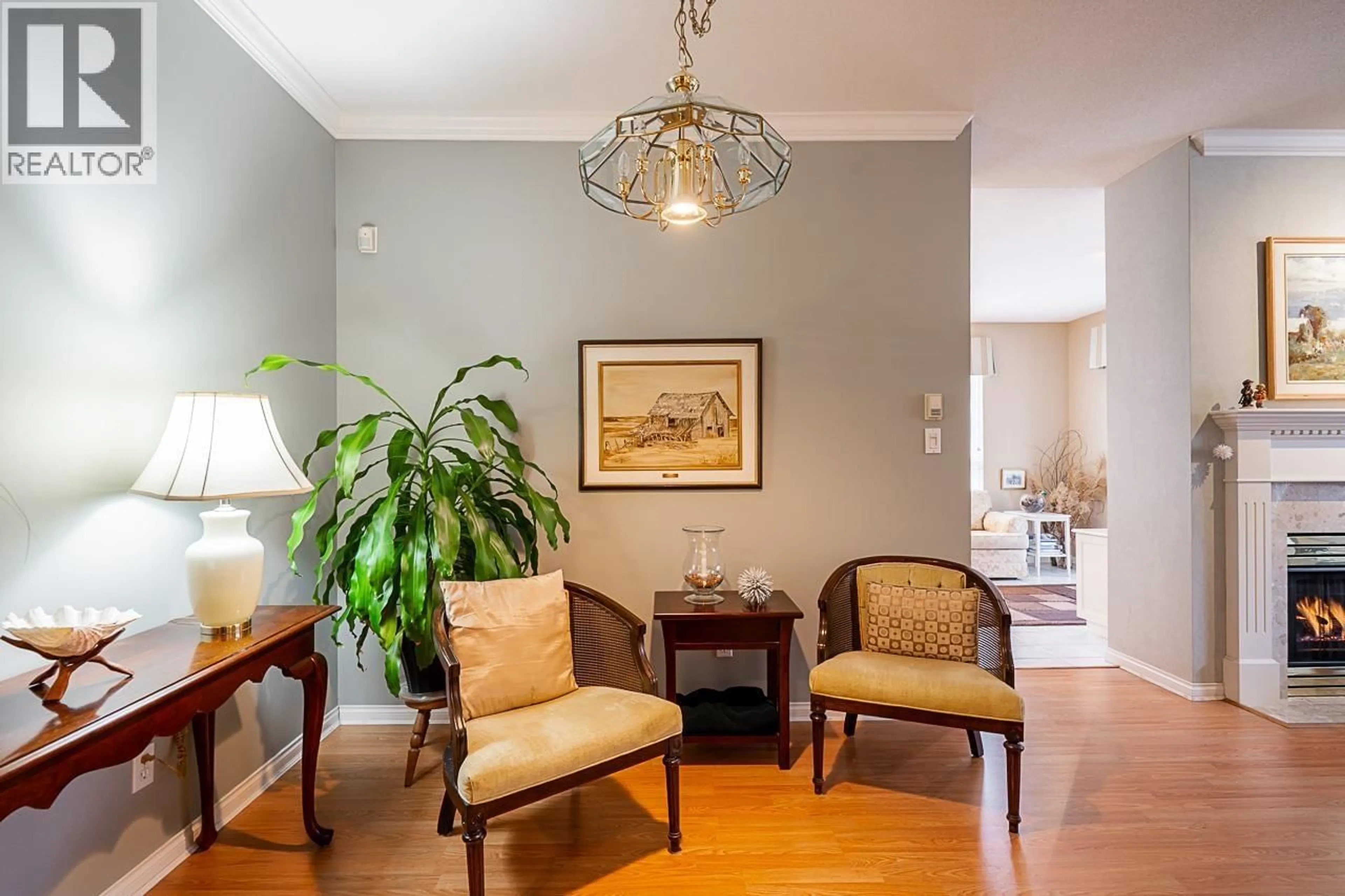 Unknown for 202 - 3098 GUILDFORD WAY, Coquitlam British Columbia V3B7W8