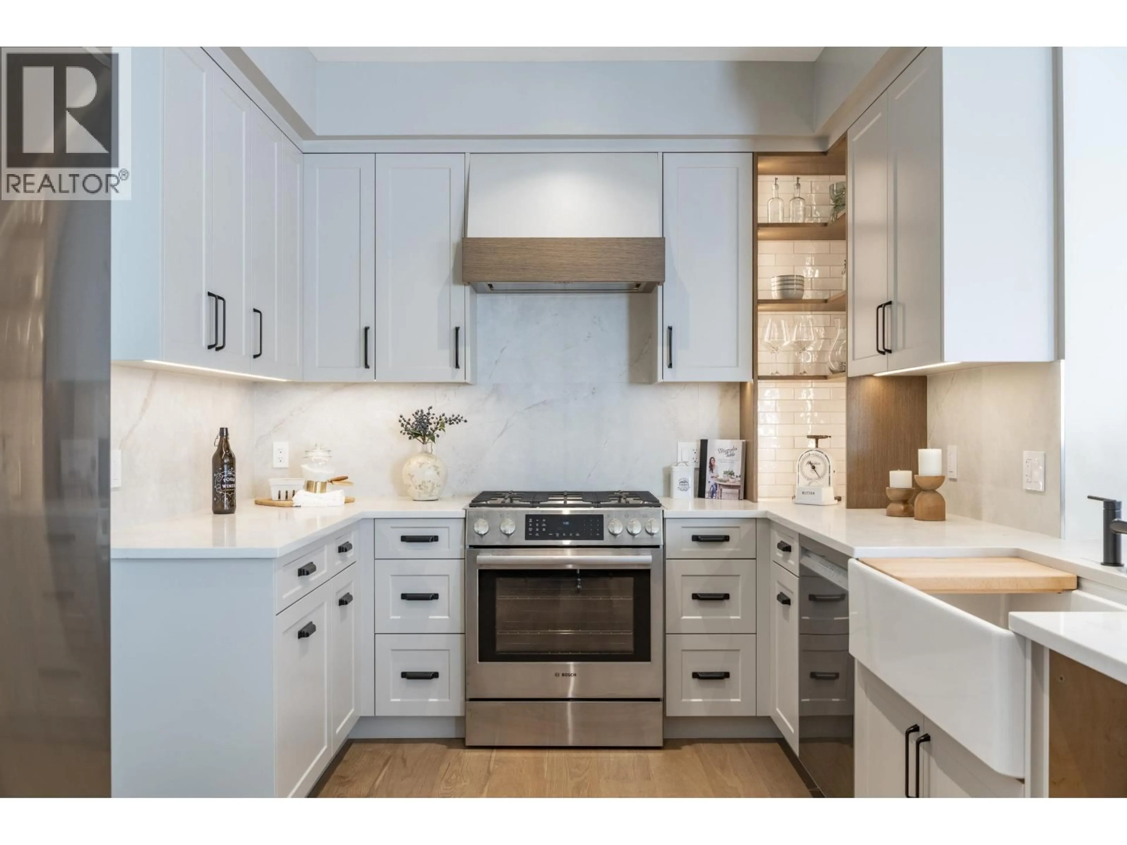 Contemporary kitchen, ceramic/tile floor for 1 - 4569 ARTHUR DRIVE, Delta British Columbia V4K2X4