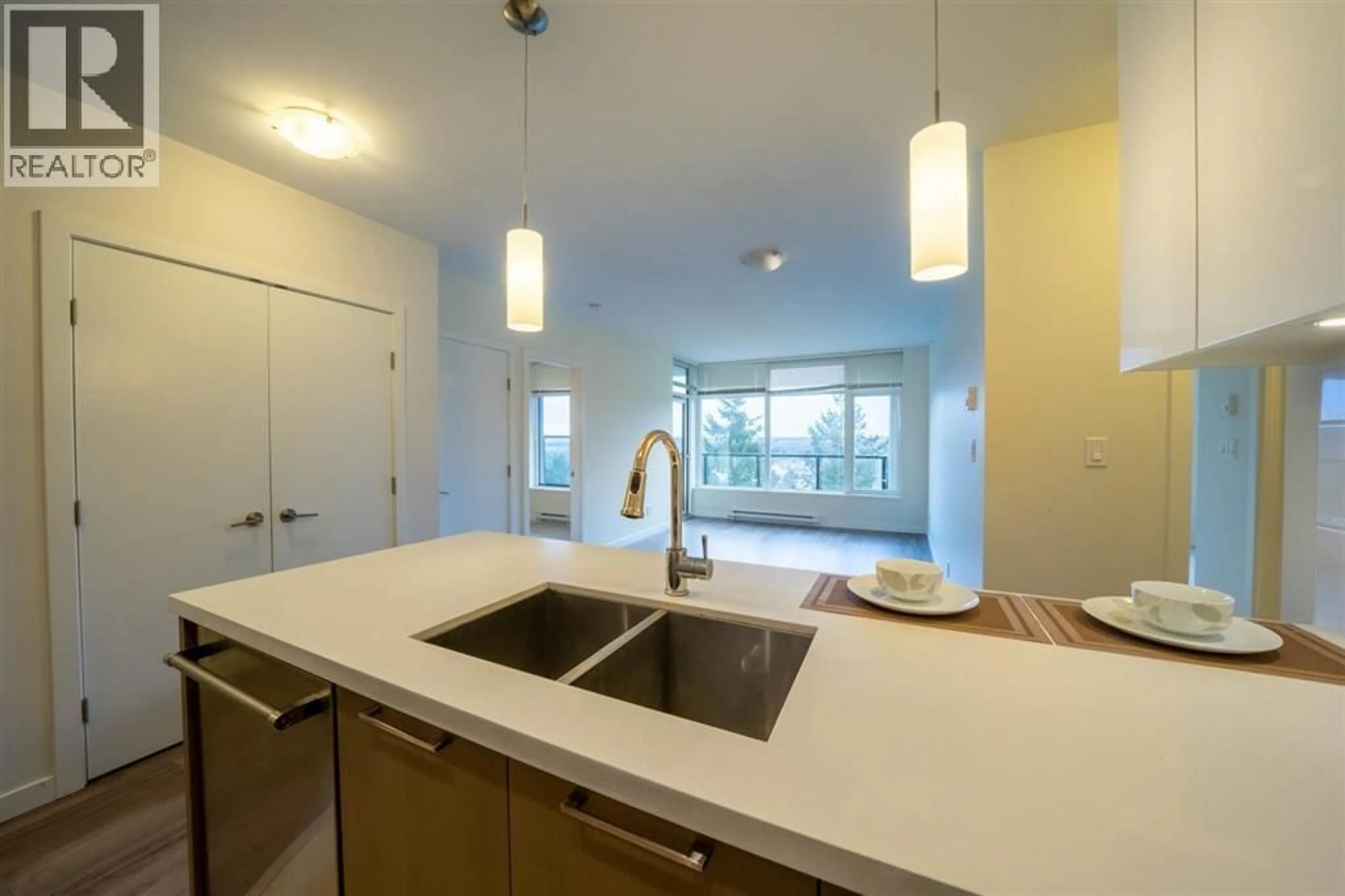 Open concept kitchen, unknown for 1905 - 3080 LINCOLN AVENUE, Coquitlam British Columbia V3B0L9