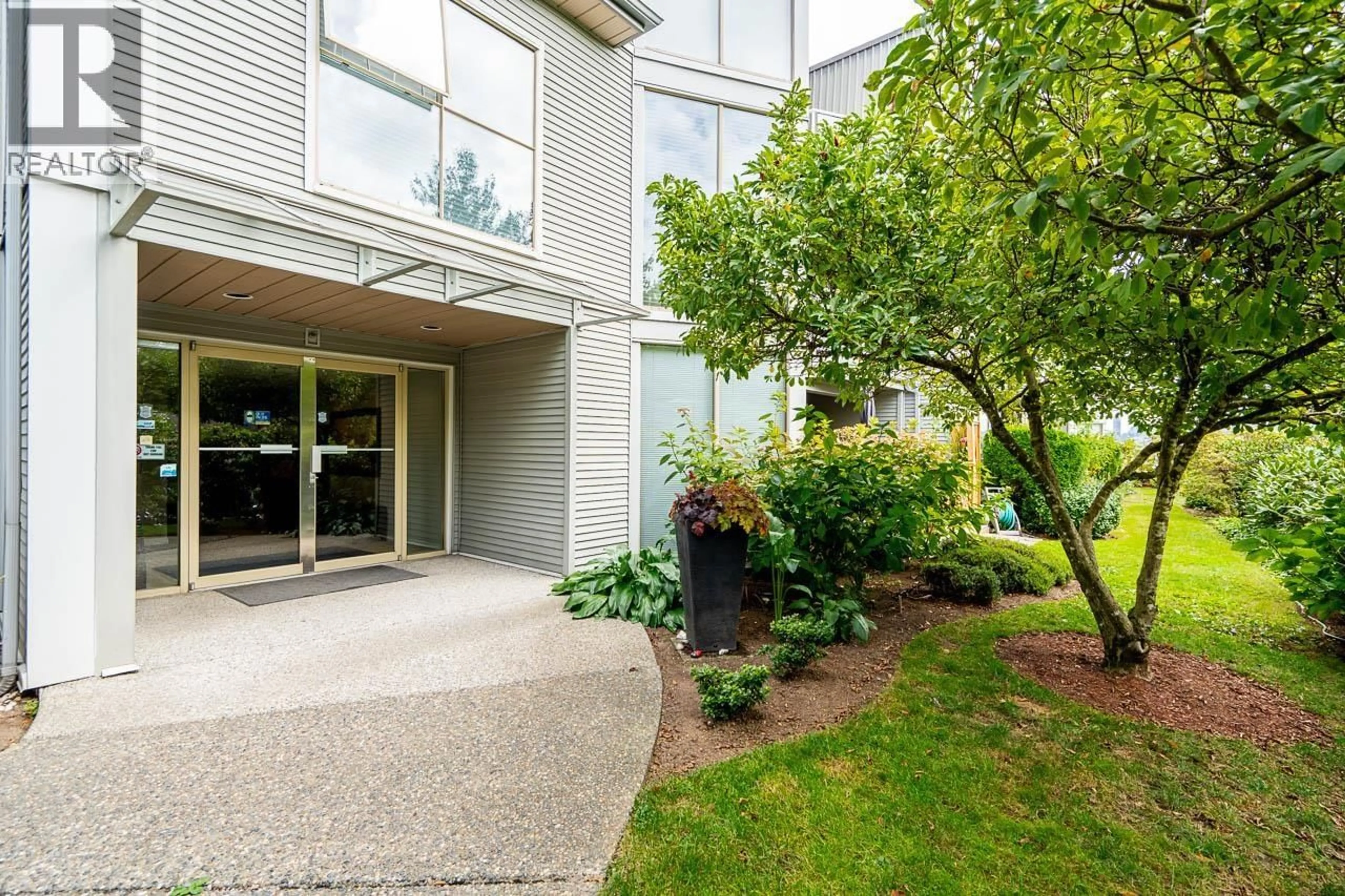 Patio, street for 505 - 60 RICHMOND STREET, New Westminster British Columbia V3L5R7