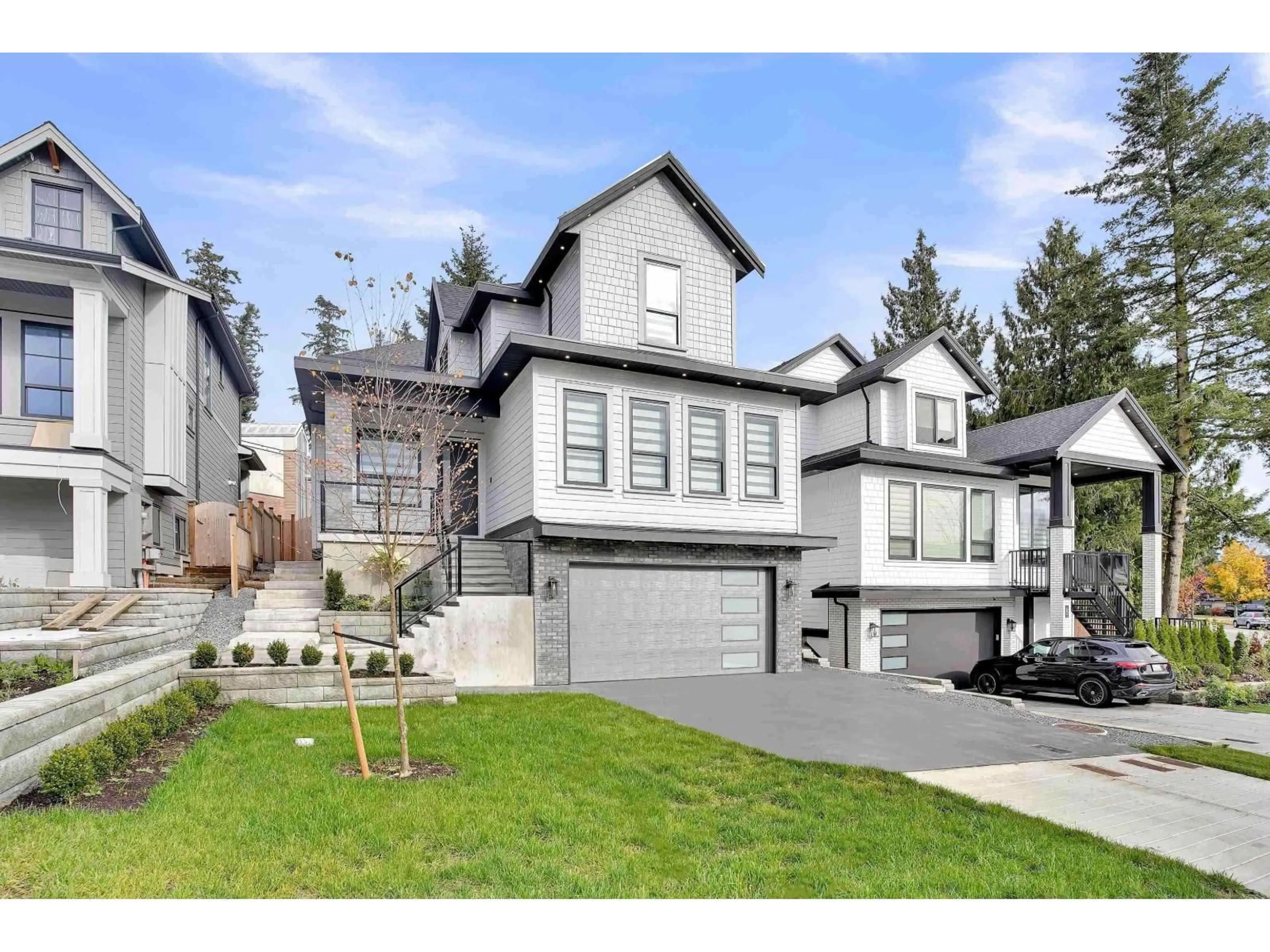 Home with vinyl exterior material, street for 16633 BELL, Surrey British Columbia V3S1H7