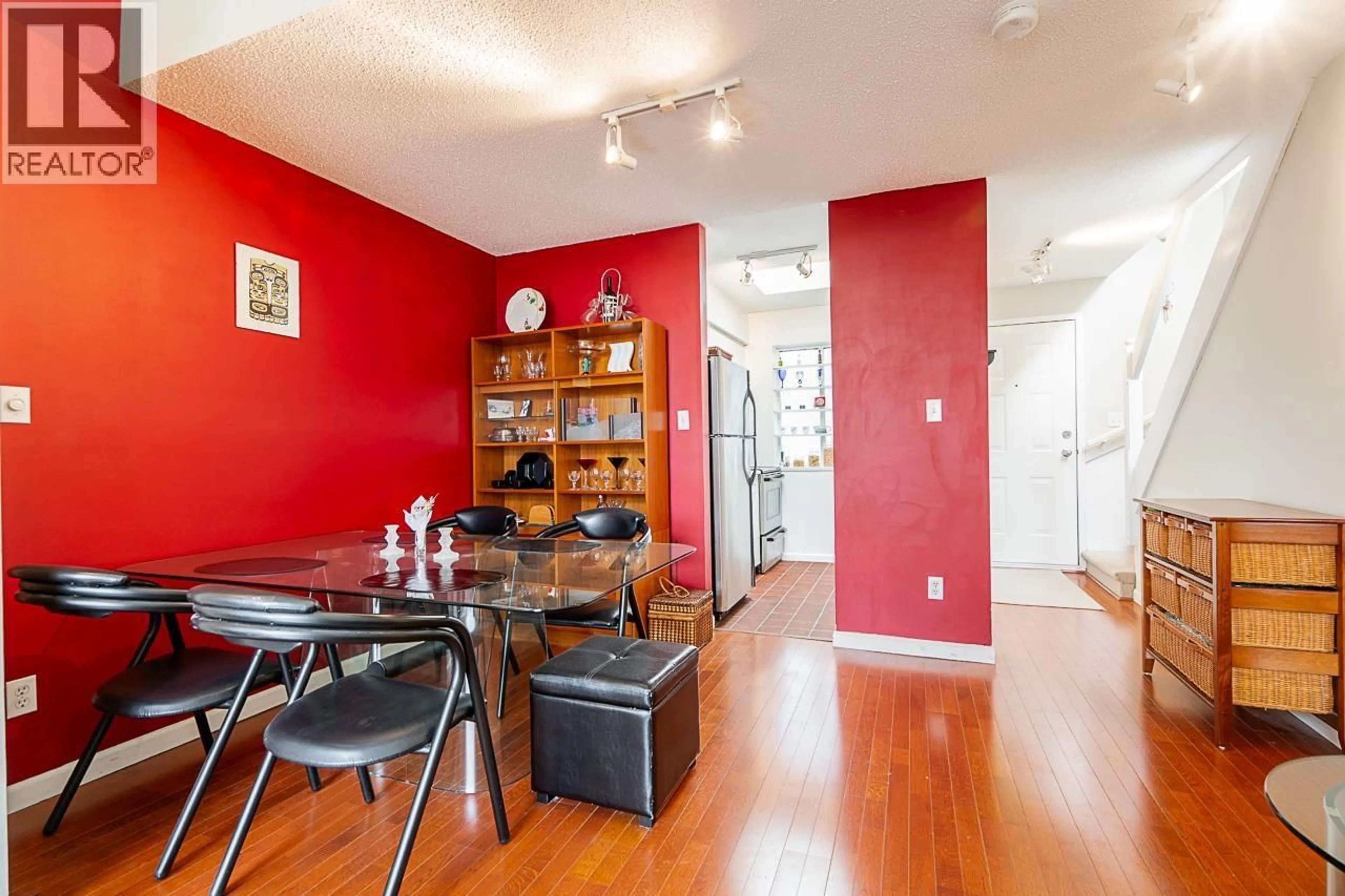 Dining room, unknown for 304 - 592 16TH AVENUE, Vancouver British Columbia V5Z1S4