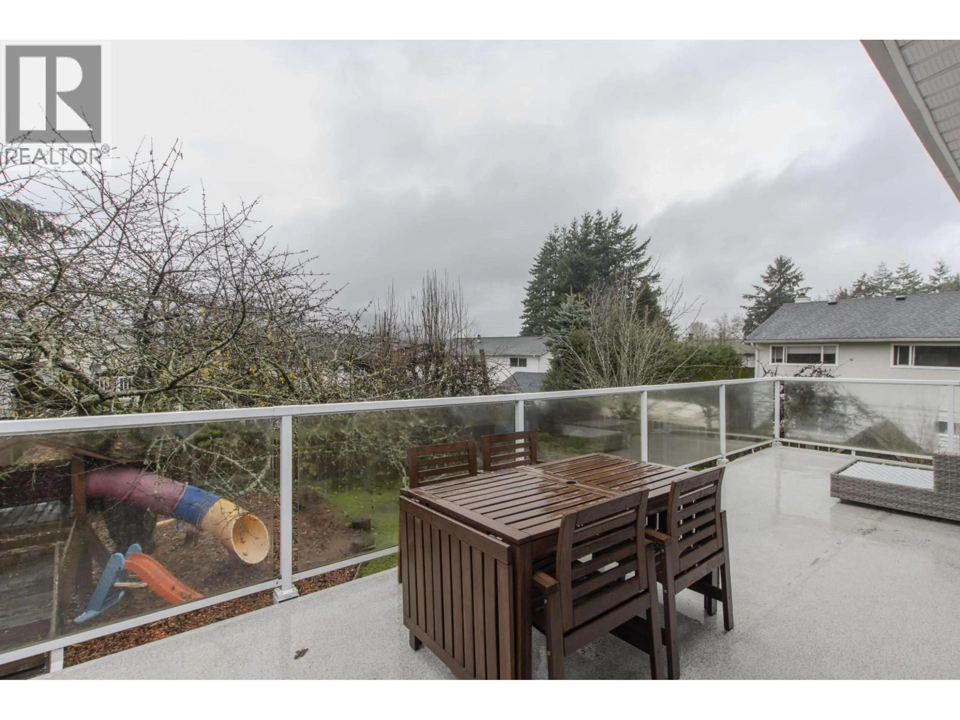 Patio, water/lake/river/ocean view for 40345 HOOD ROAD, Squamish British Columbia V0N1T0