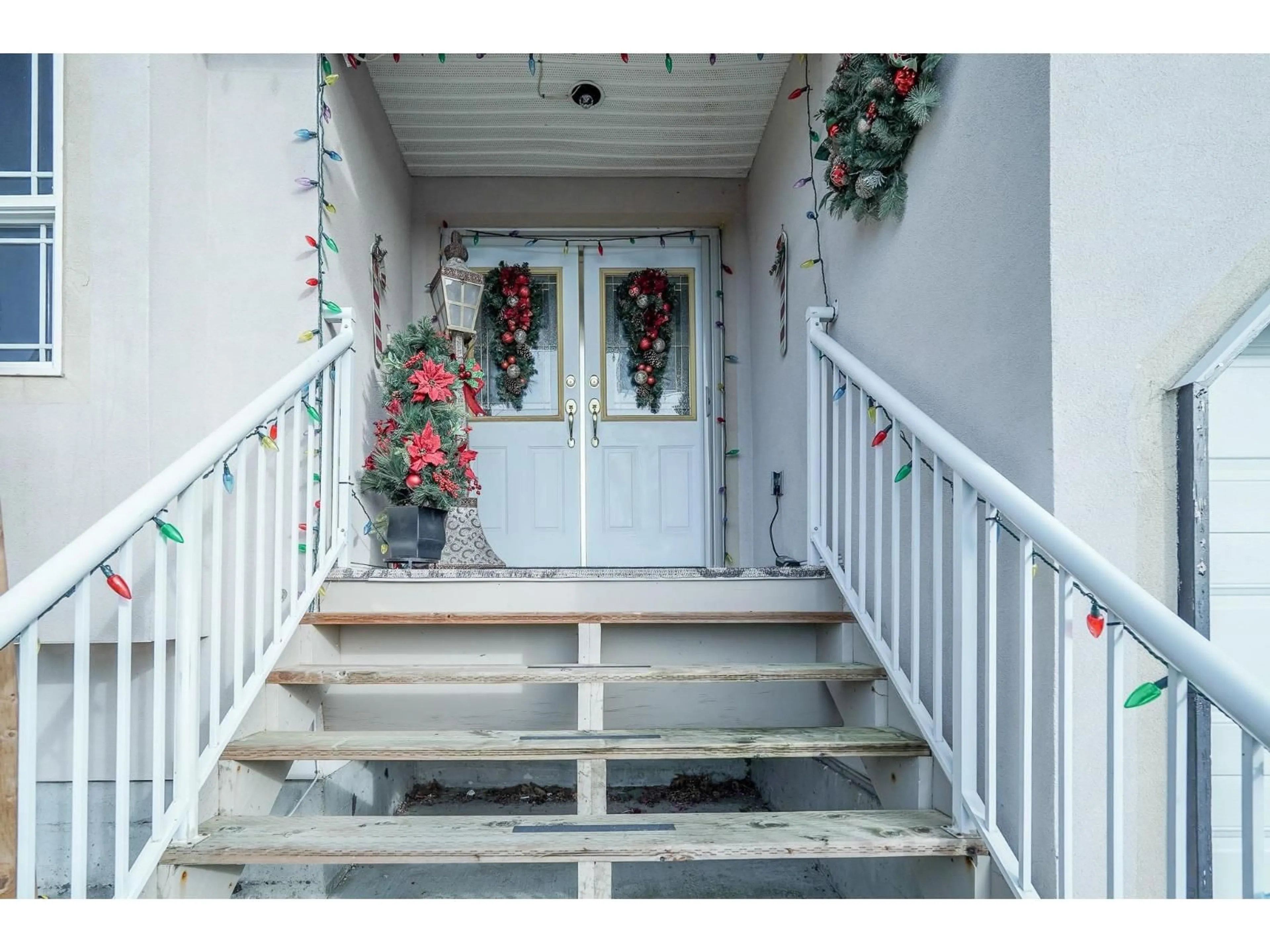 Indoor entryway for 35683 TIMBERLANE DRIVE, Abbotsford British Columbia V3G1L6