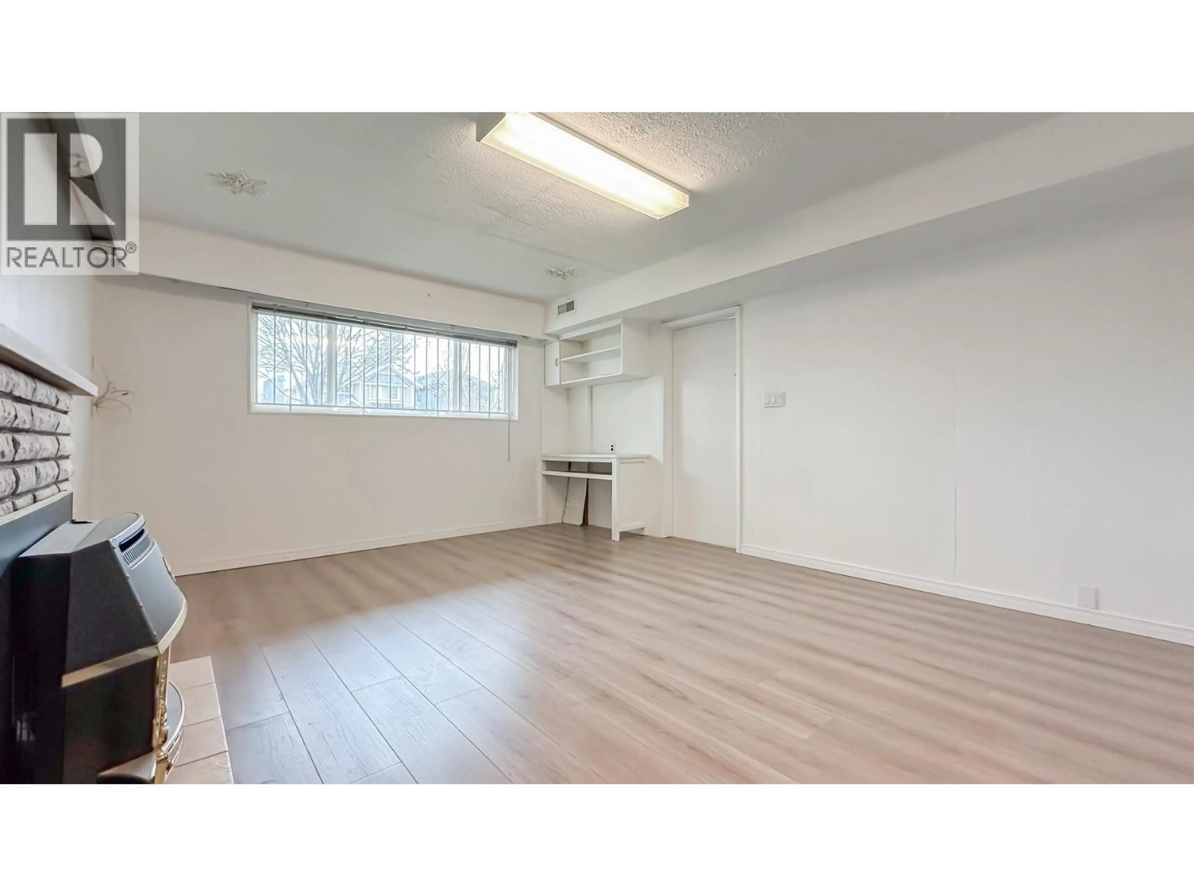 A pic of a room for 4207 UNION STREET, Burnaby British Columbia V5C2X3