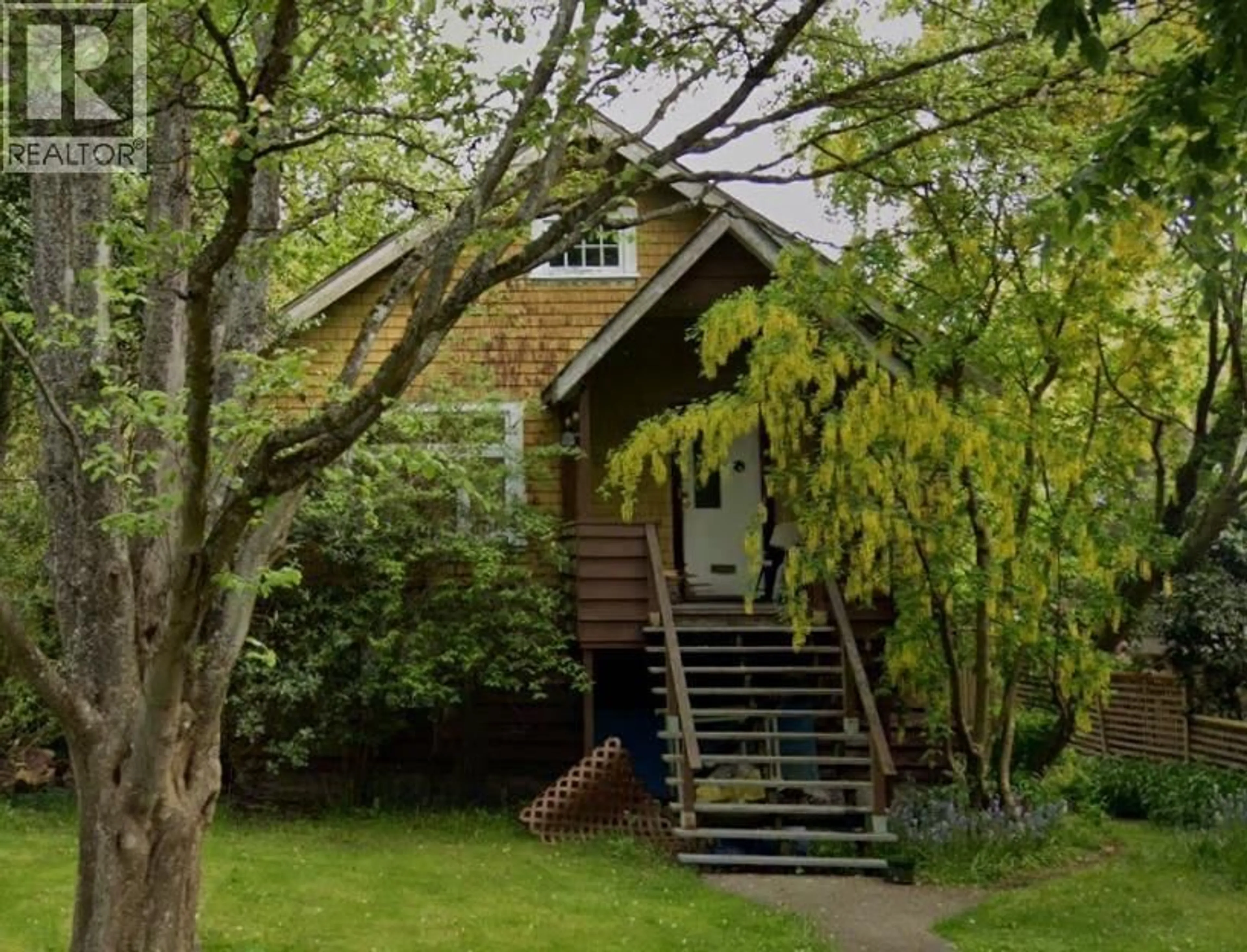 Unknown for 3569 35TH AVENUE, Vancouver British Columbia V6N2N4