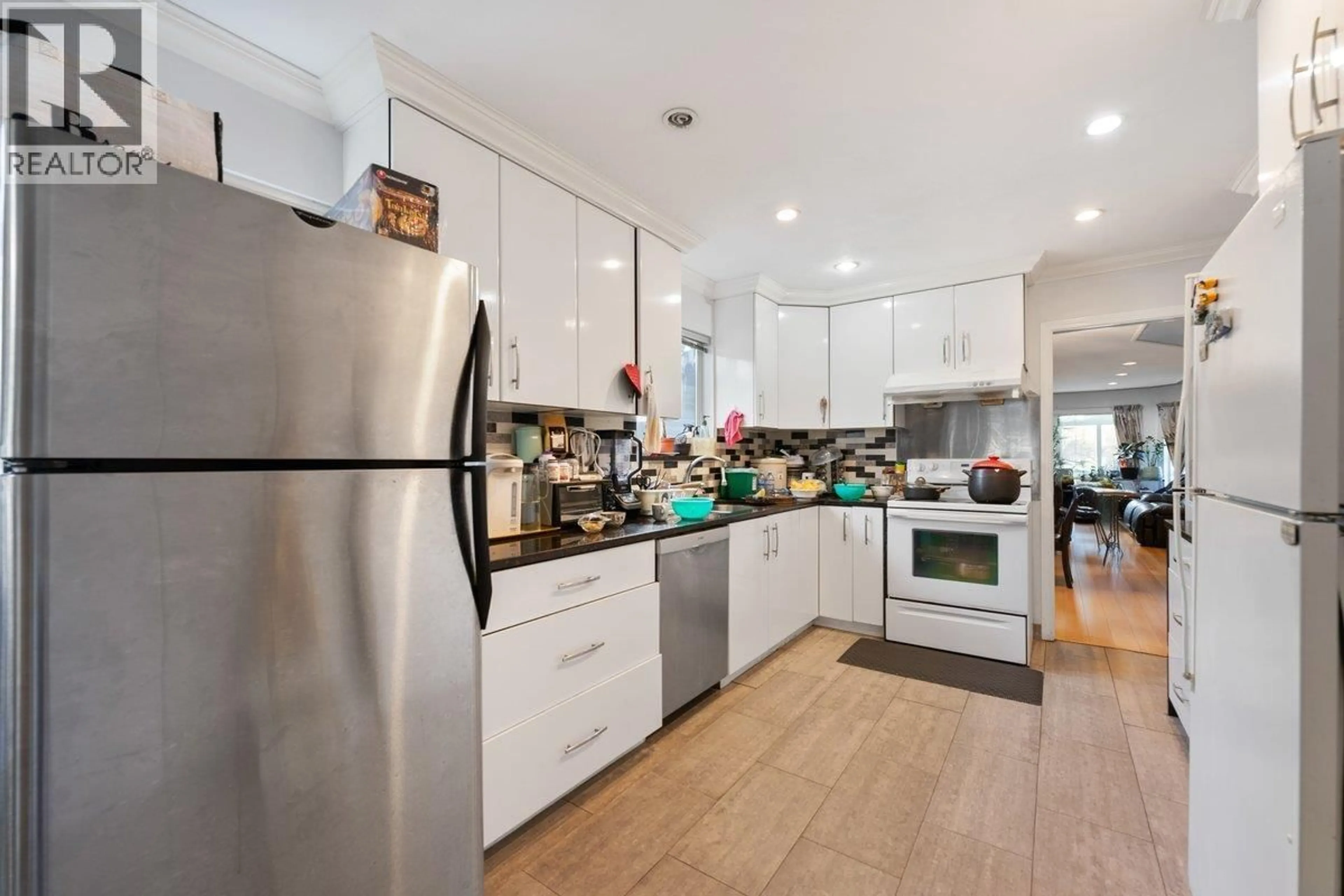 Open concept kitchen, unknown for 2663 41ST AVENUE, Vancouver British Columbia V5R2W6