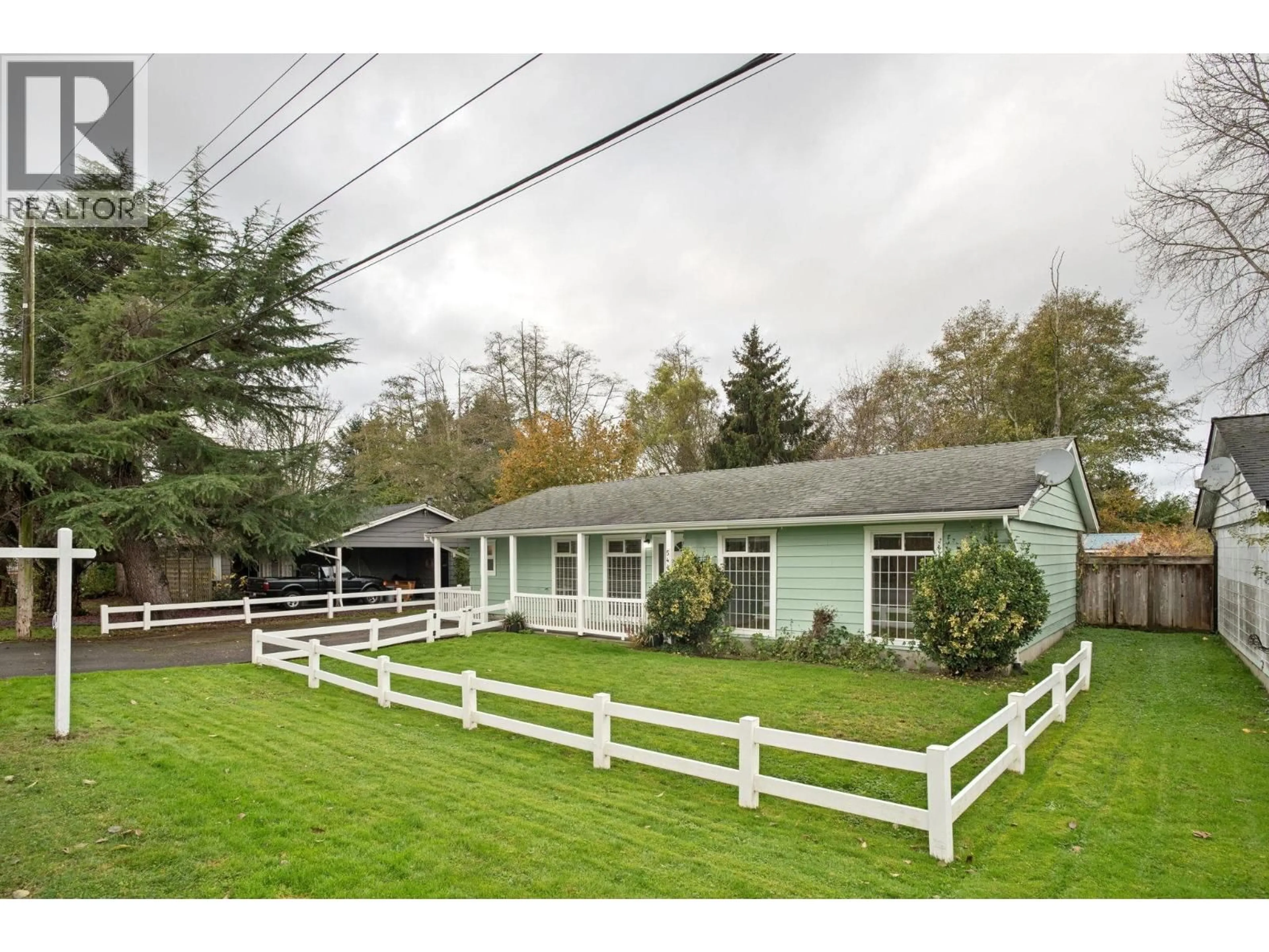 A pic from outside/outdoor area/front of a property/back of a property/a pic from drone, street for 5447 RIVER ROAD, Delta British Columbia V4K1S8
