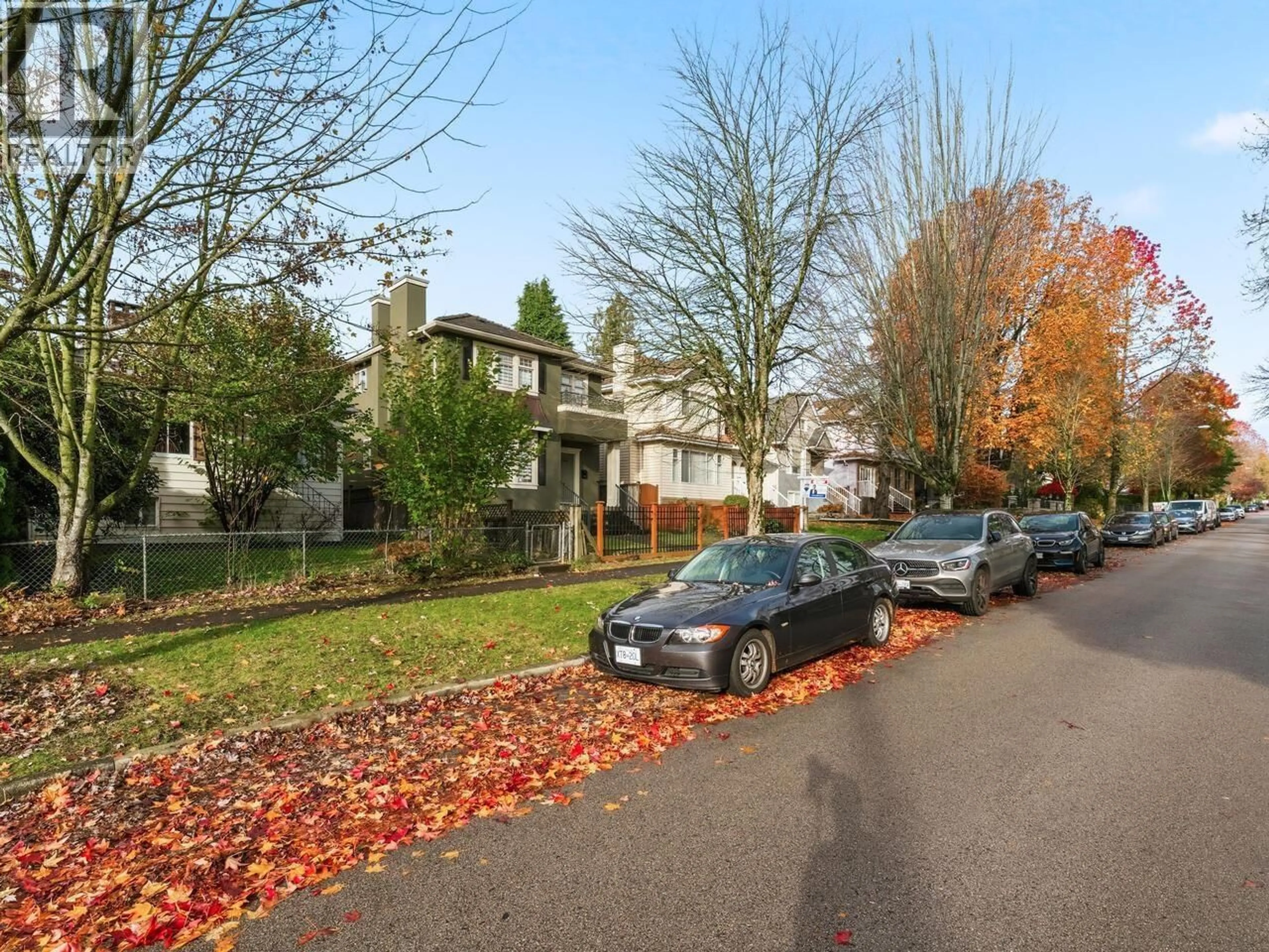 A pic from outside/outdoor area/front of a property/back of a property/a pic from drone, street for 7963 MONTCALM STREET, Vancouver British Columbia V6P4P2