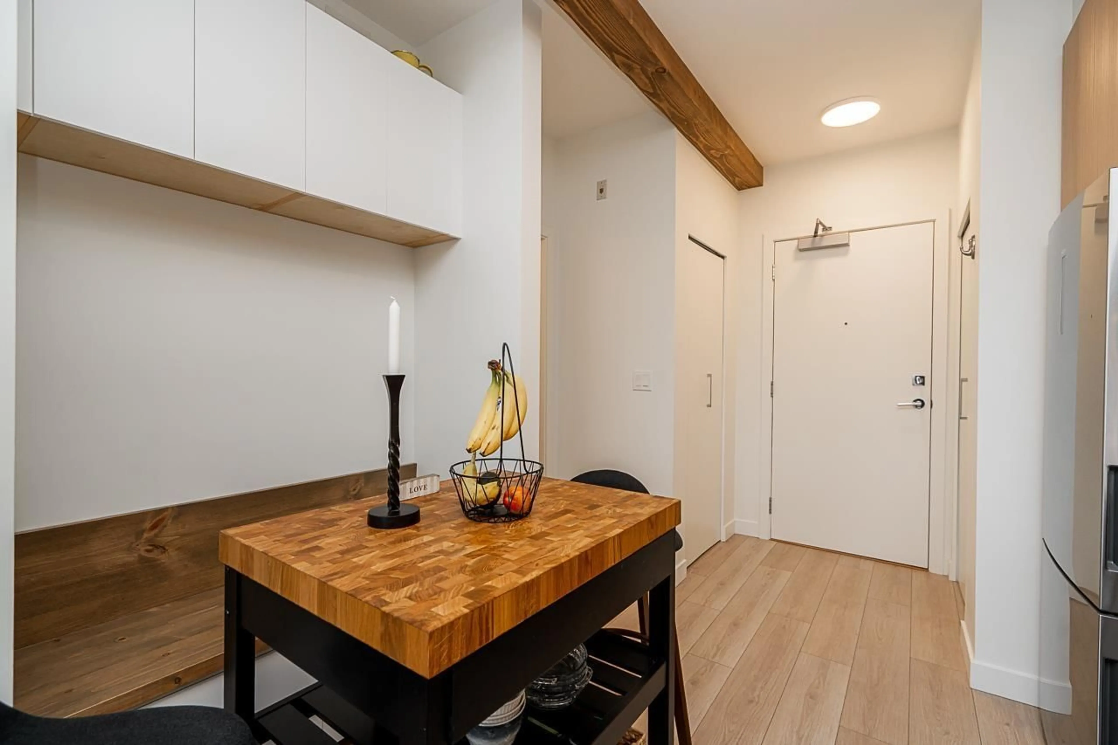 Unknown for 304 - 10777 138, Surrey British Columbia V3T0T5