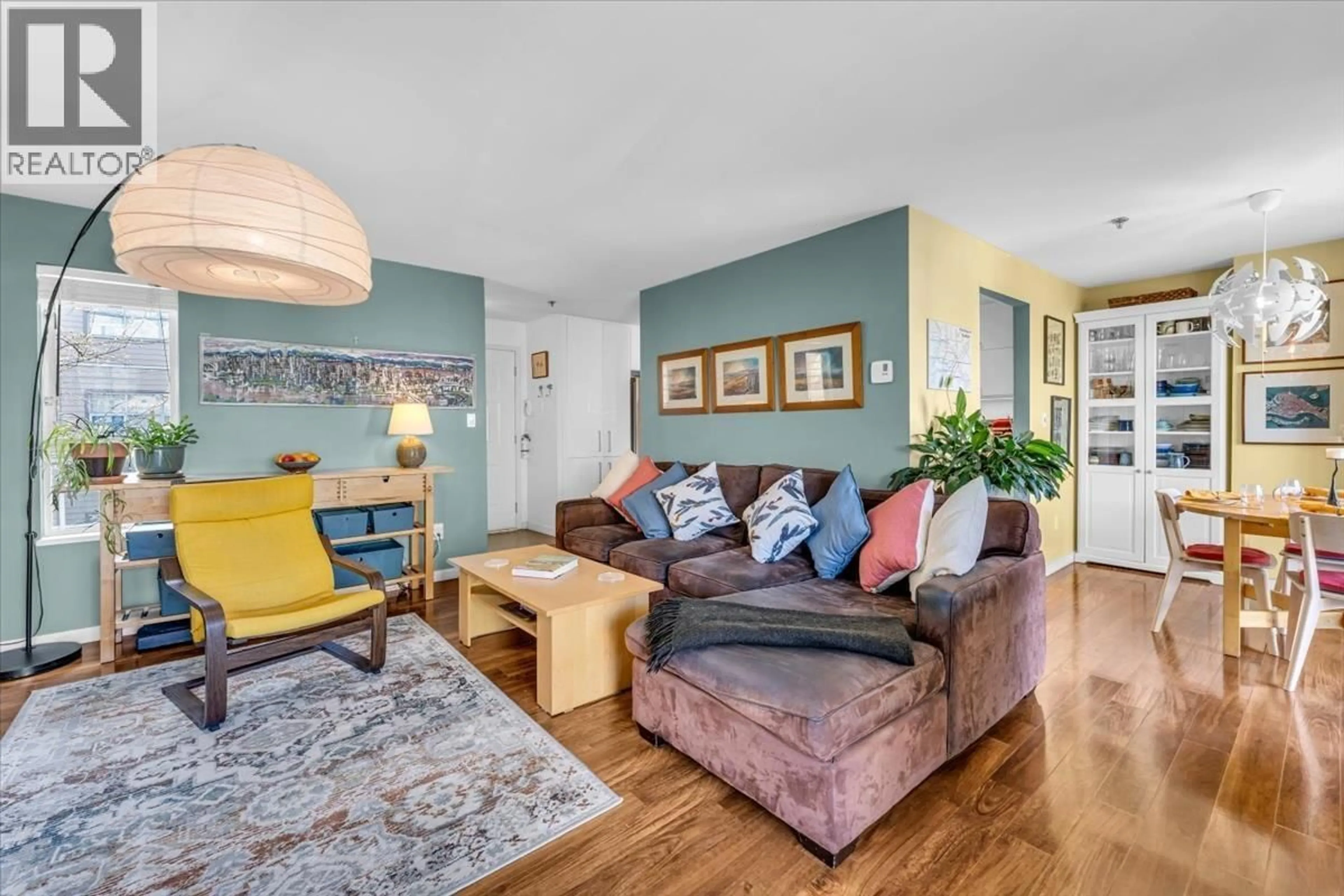 Living room with furniture, unknown for 303 - 966 14TH AVENUE, Vancouver British Columbia V5Z1R4