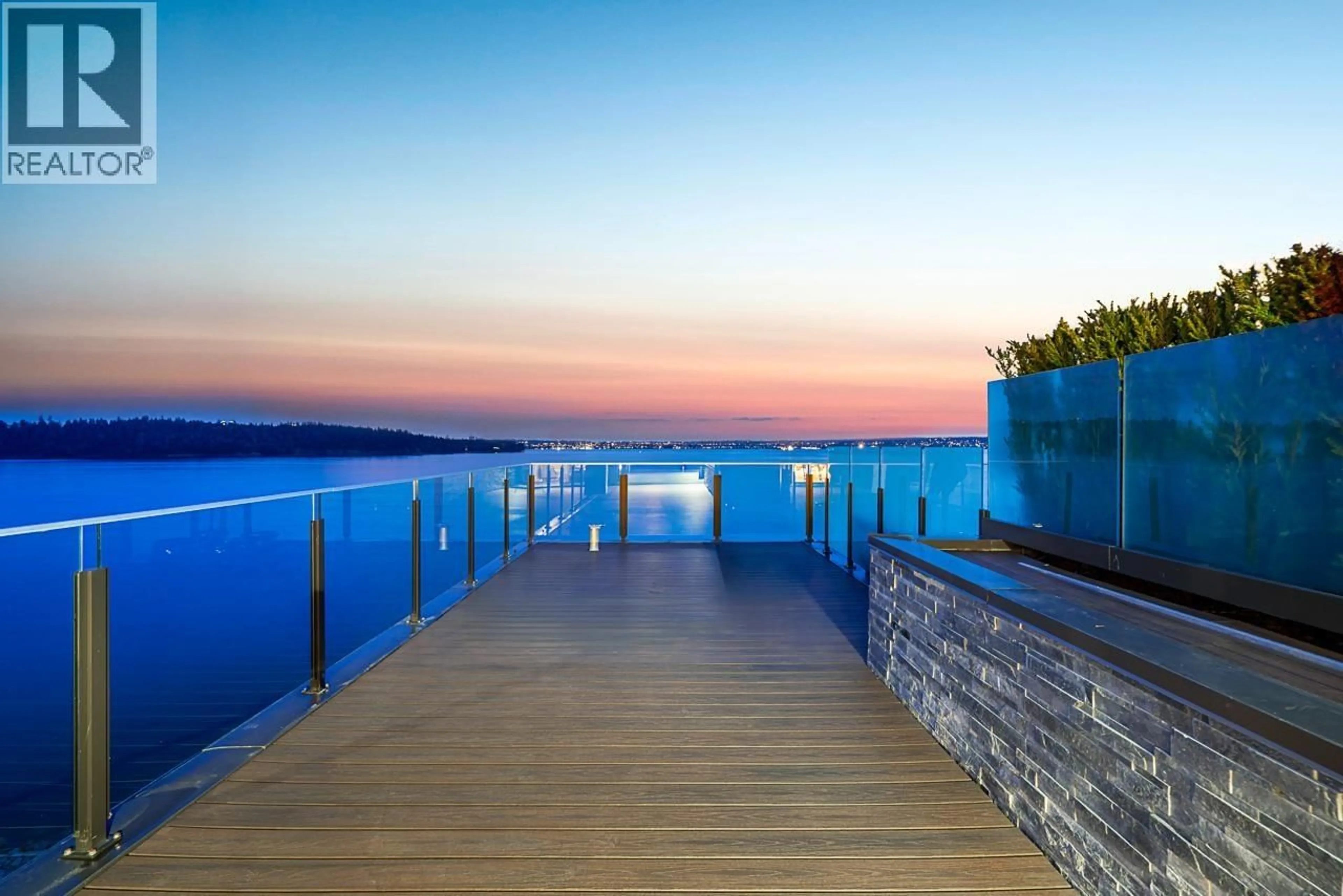 Patio, water/lake/river/ocean view for 602 - 2090 ARGYLE AVENUE, West Vancouver British Columbia V7V4R4