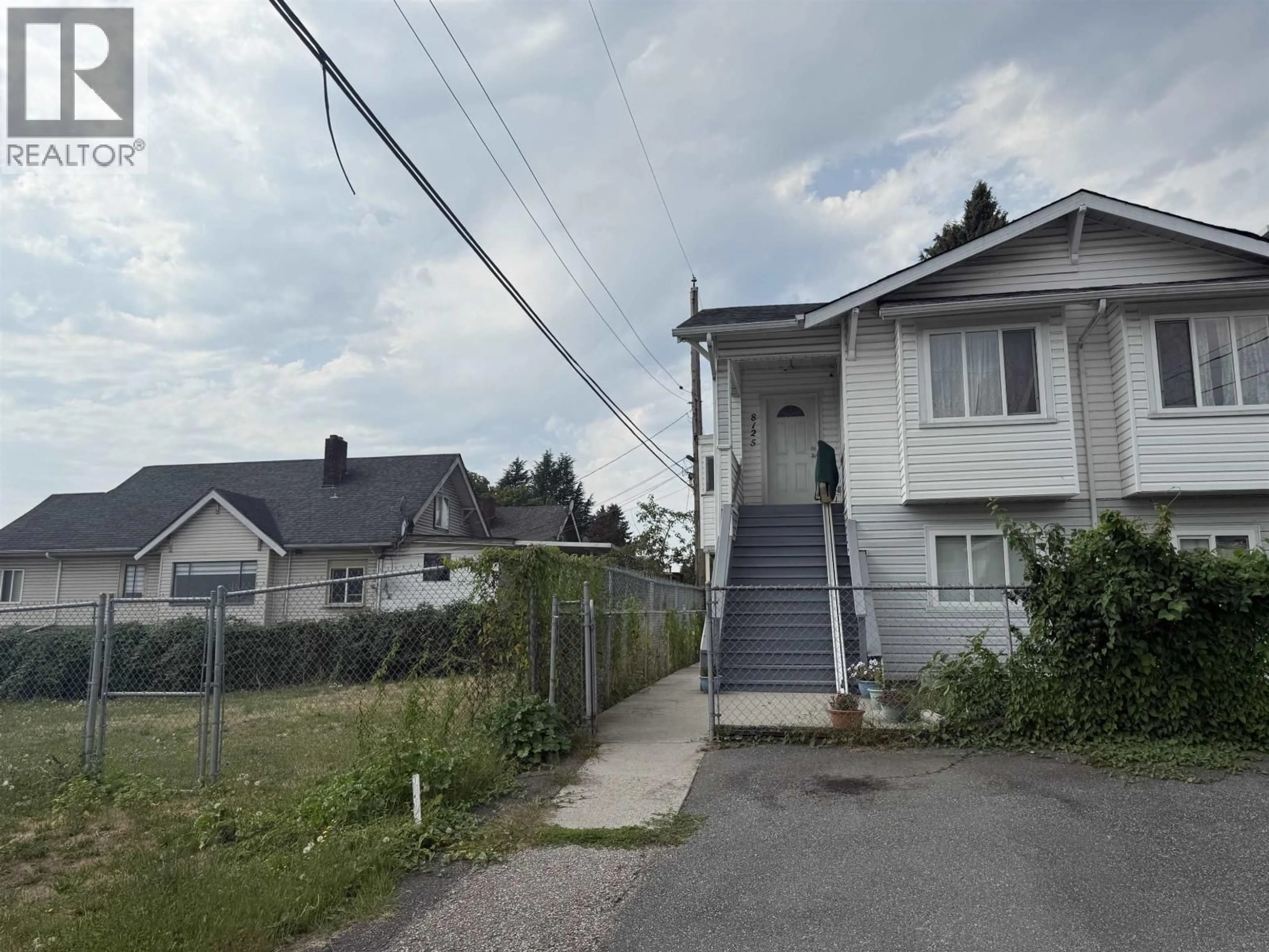 Unknown for 8125 ST. GEORGE STREET, Vancouver British Columbia V5X3S4