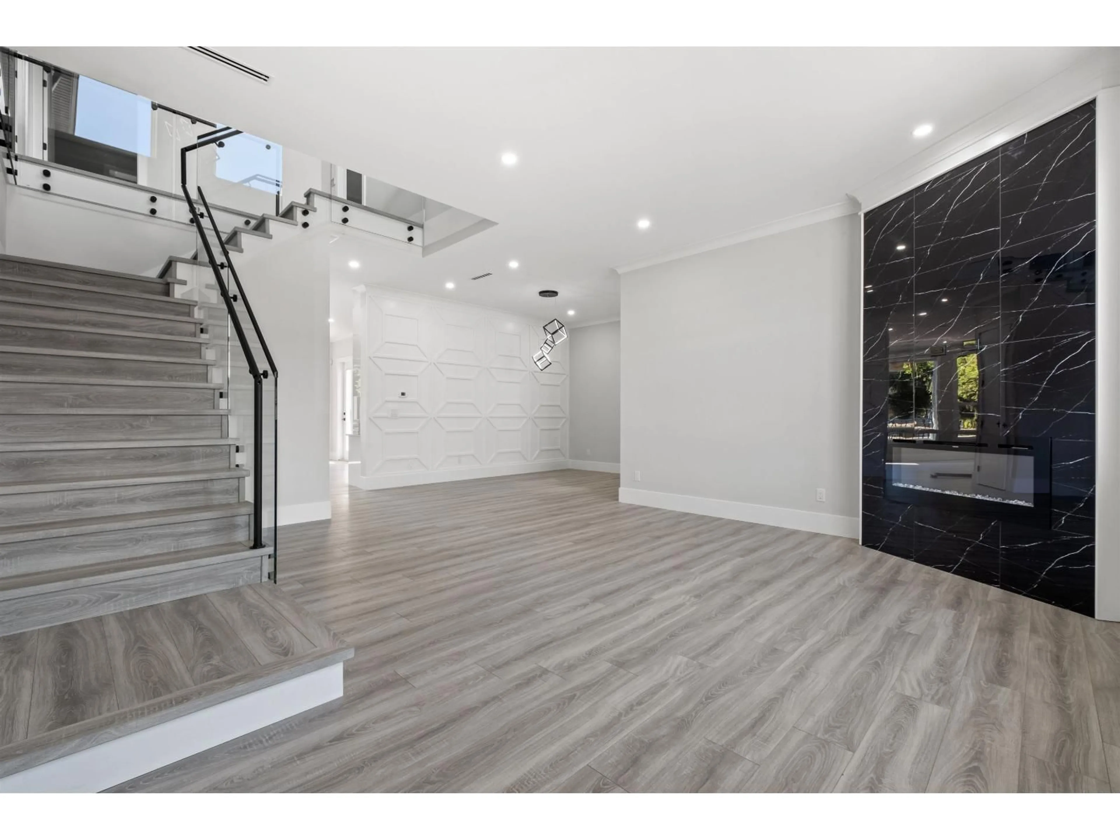 Unknown for 18772 62A, Surrey British Columbia V3S7V8