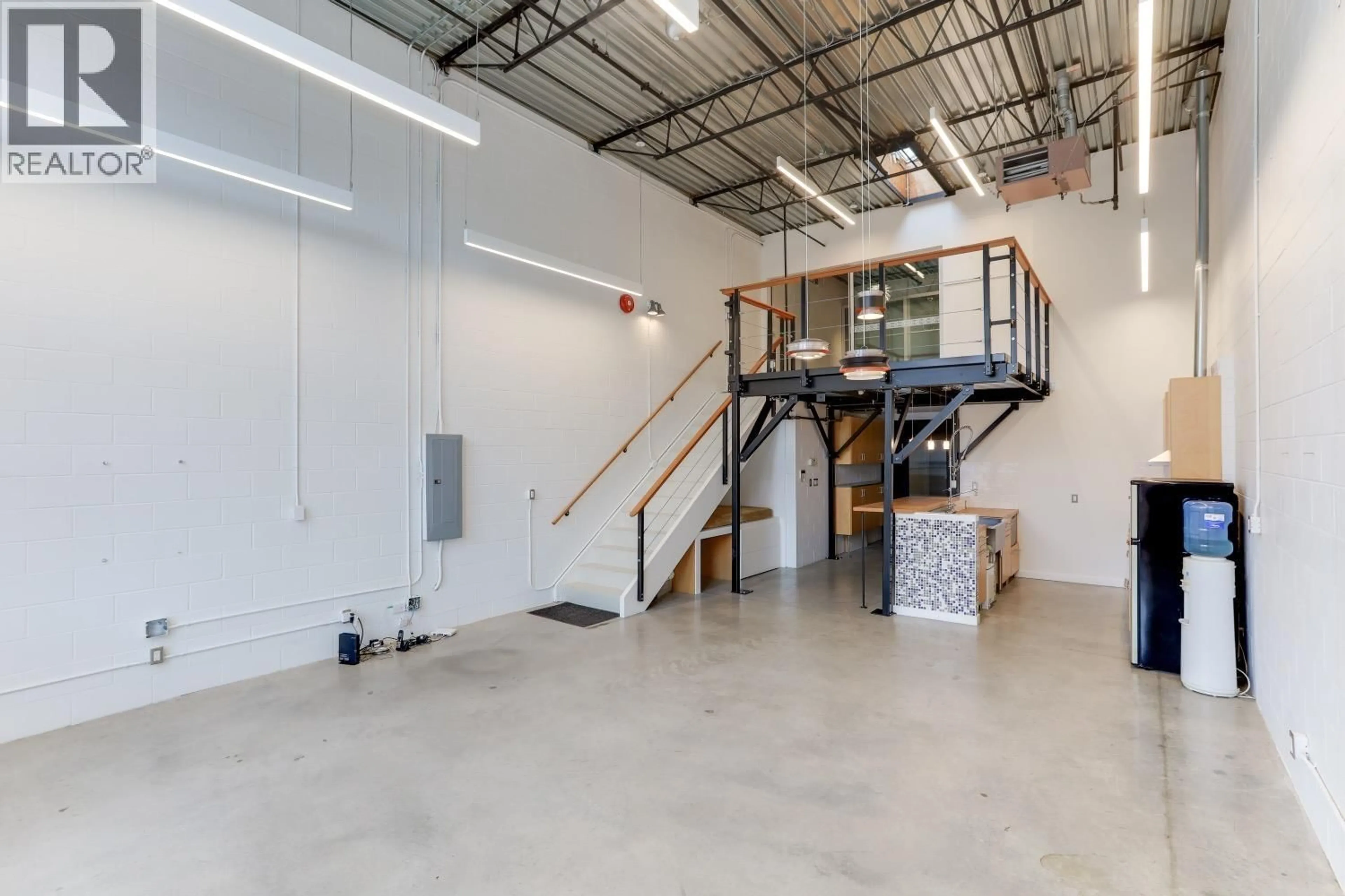 Indoor garage for 302 - 1220 PENDER STREET, Vancouver British Columbia V6A1W8
