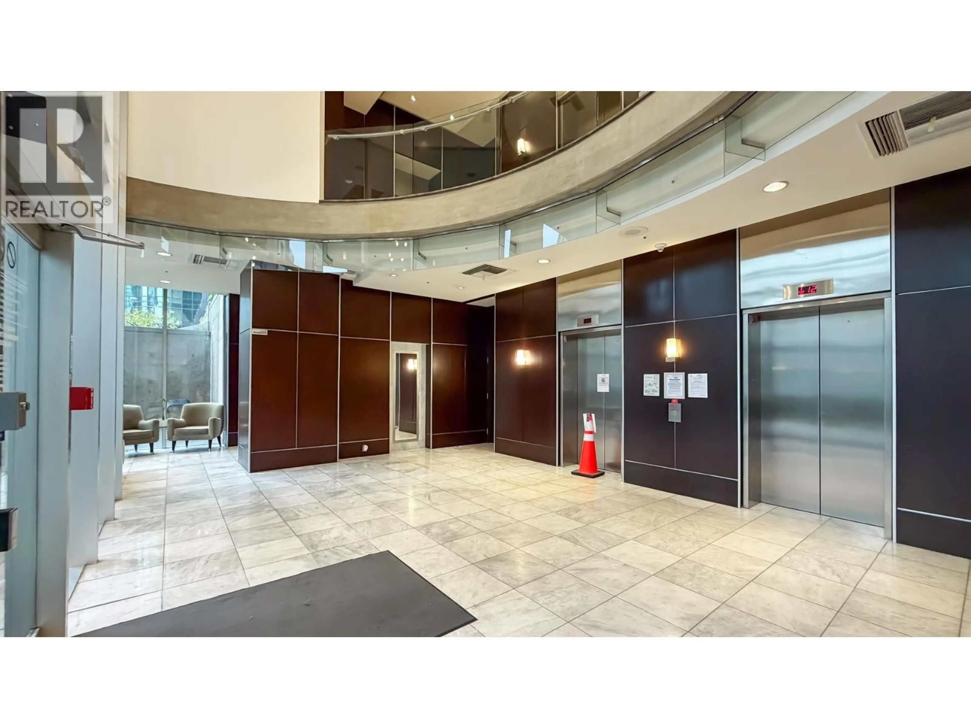 Indoor foyer for 506 - 588 BROUGHTON STREET, Vancouver British Columbia V6G3E3