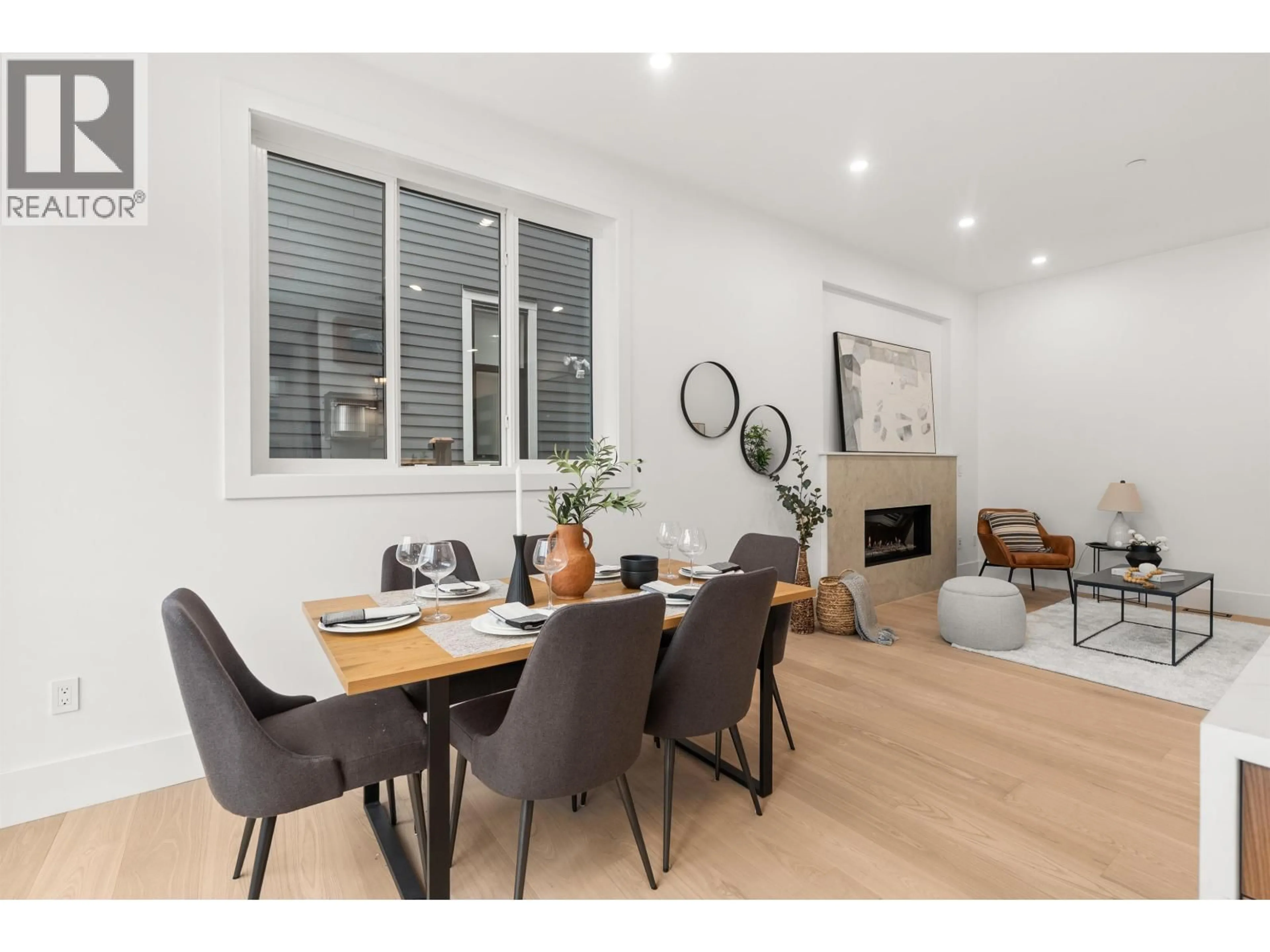 Dining room, wood/laminate floor for 2 - 1822 14TH AVENUE, Vancouver British Columbia V5N2E2