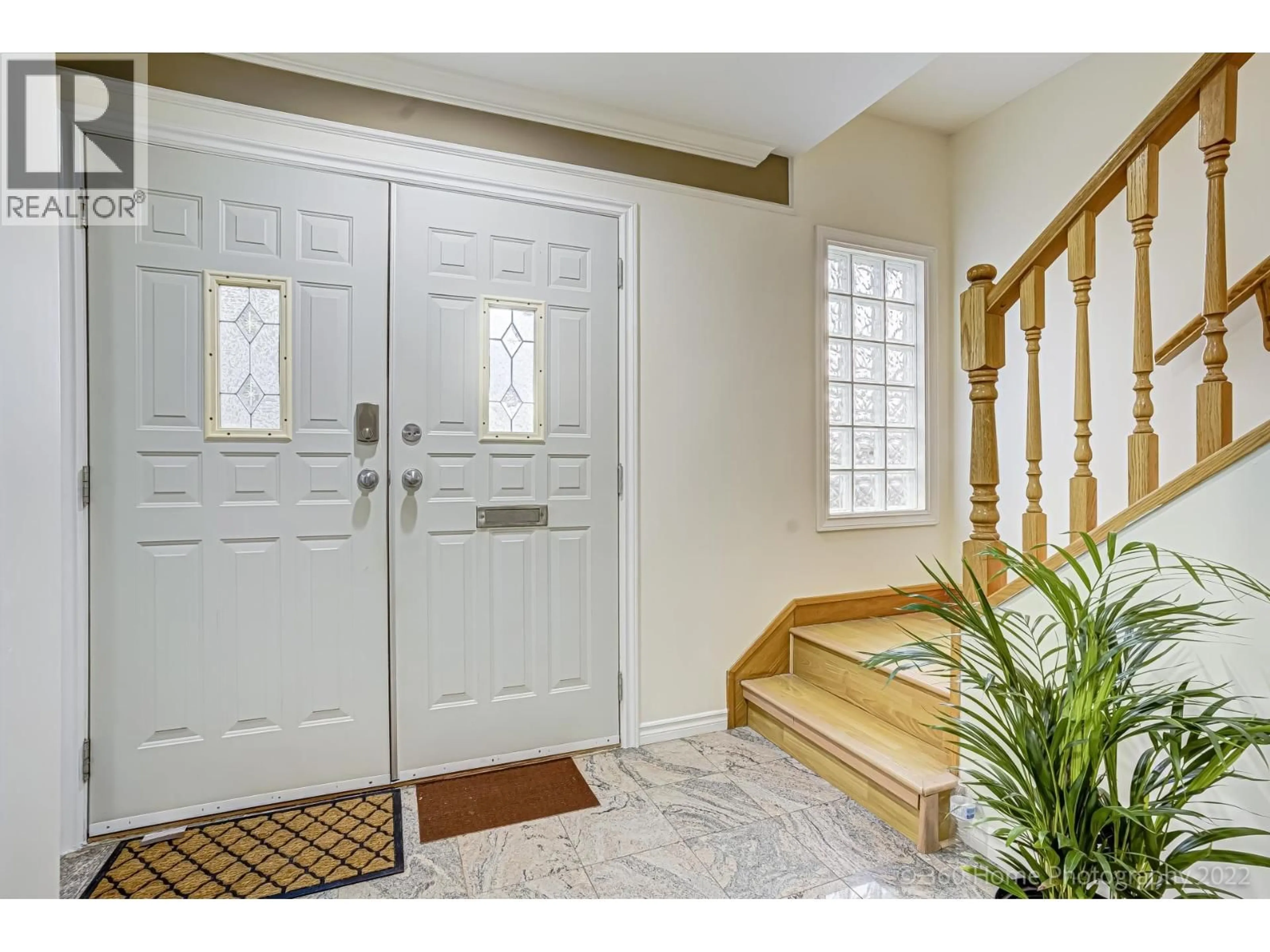 Indoor entryway for 2529 FRANKLIN STREET, Vancouver British Columbia V5K1X5