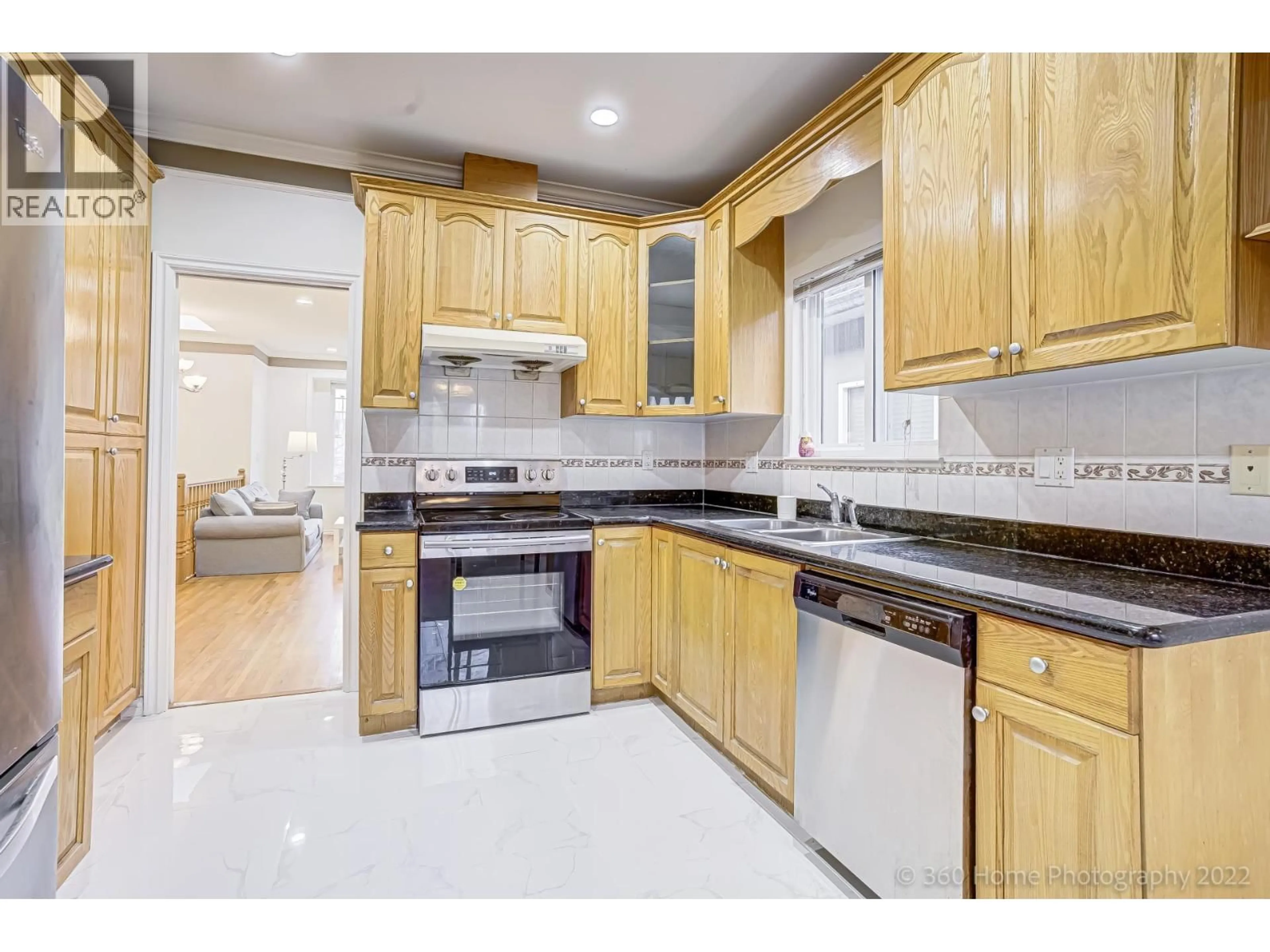 Unknown for 2529 FRANKLIN STREET, Vancouver British Columbia V5K1X5