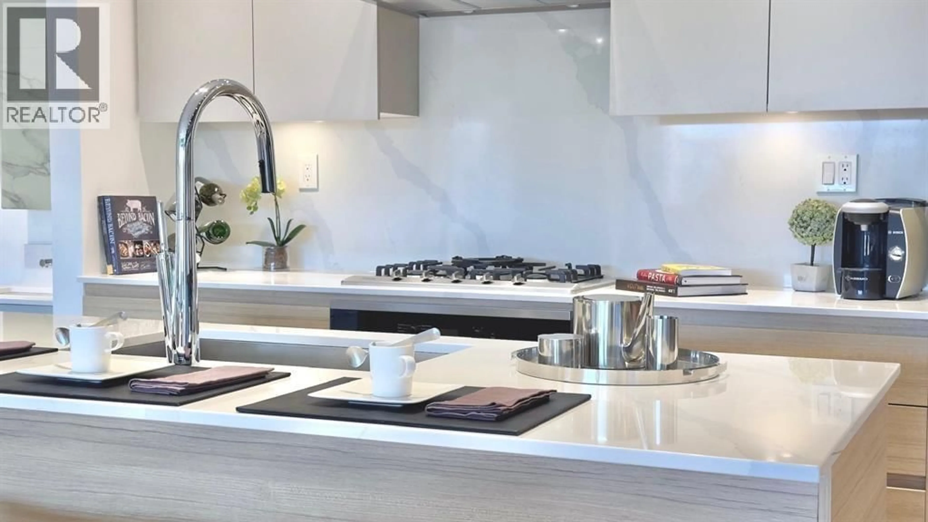 Contemporary kitchen, ceramic/tile floor for SL35 - 10333 RIVER DRIVE, Richmond British Columbia V6X0X4