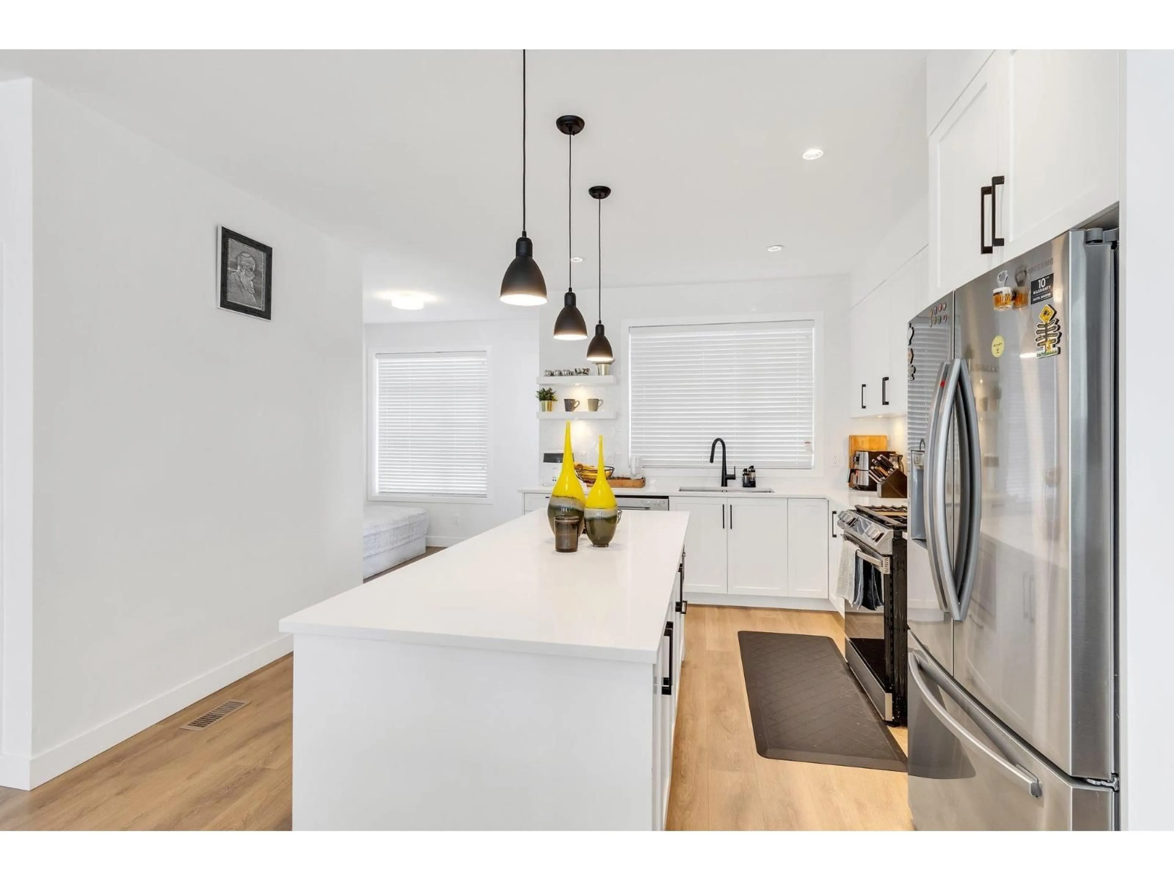 Open concept kitchen, unknown for 21 - 7127 193A STREET, Surrey British Columbia V4N6V9