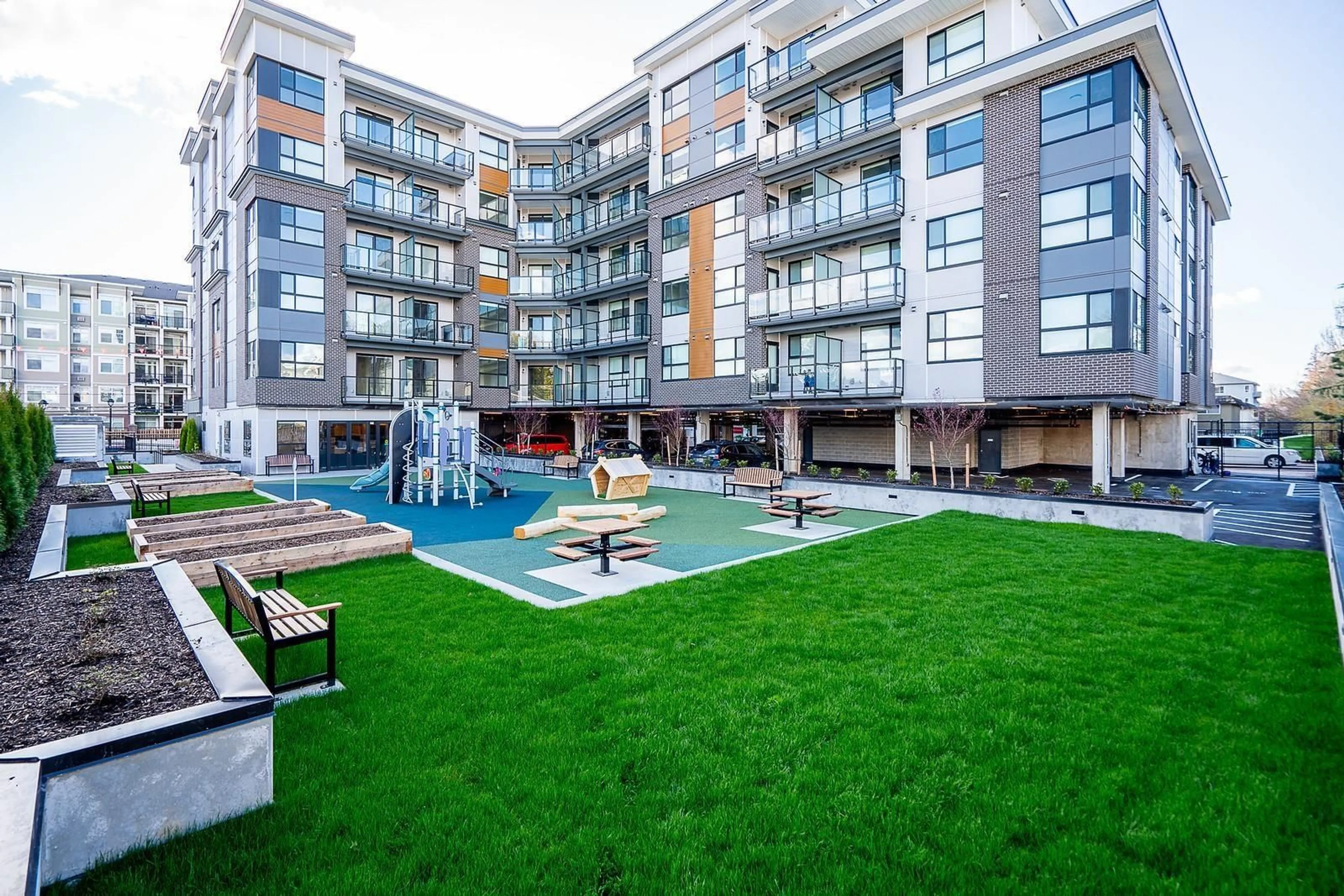 Patio, unknown for 406 - 20695 EASTLEIGH, Langley British Columbia V3A0P7