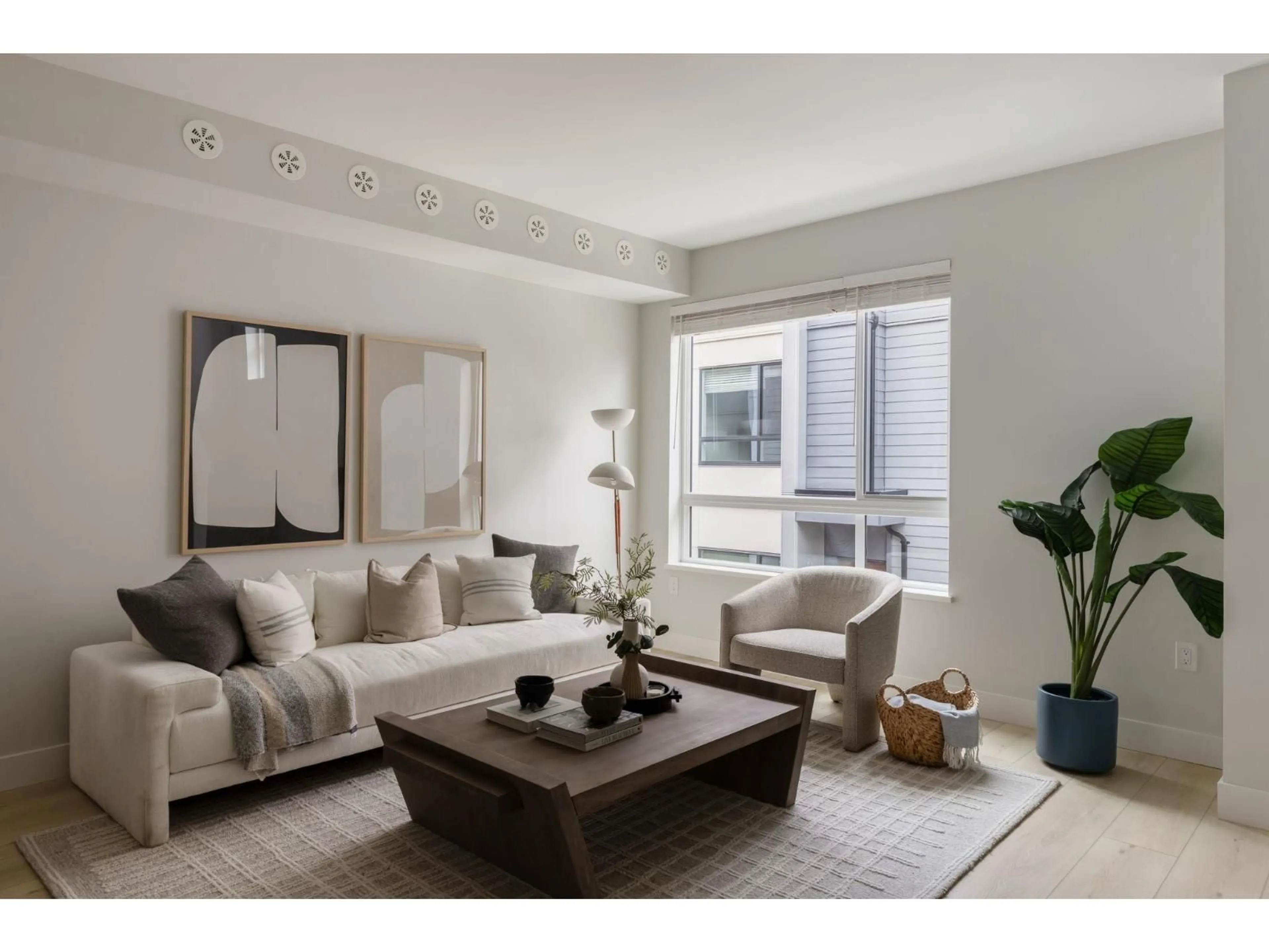 Living room with furniture, unknown for 123 - 30530 CARDINAL, Abbotsford British Columbia V2T0A5