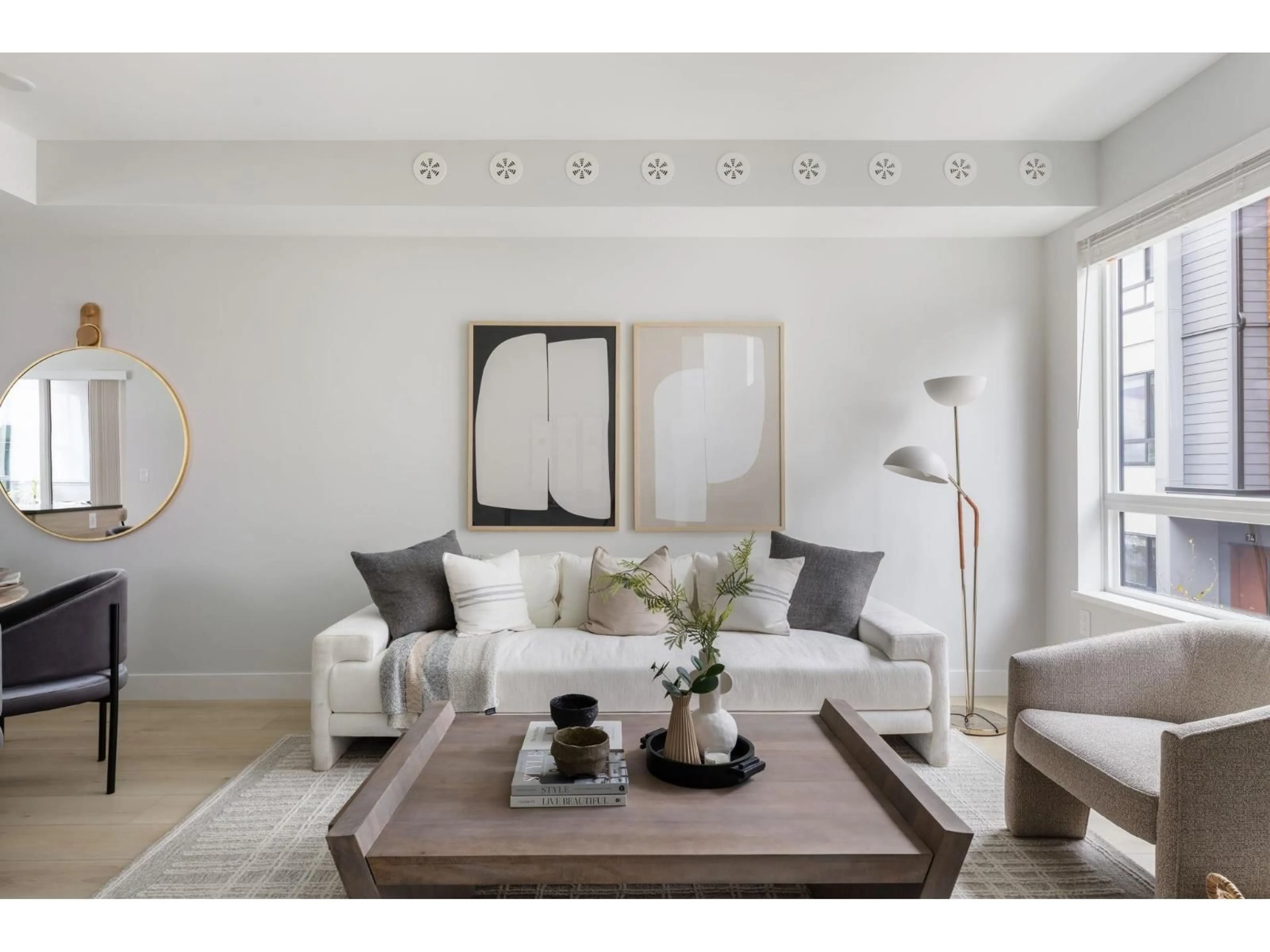 Living room with furniture, unknown for 123 - 30530 CARDINAL, Abbotsford British Columbia V2T0A5