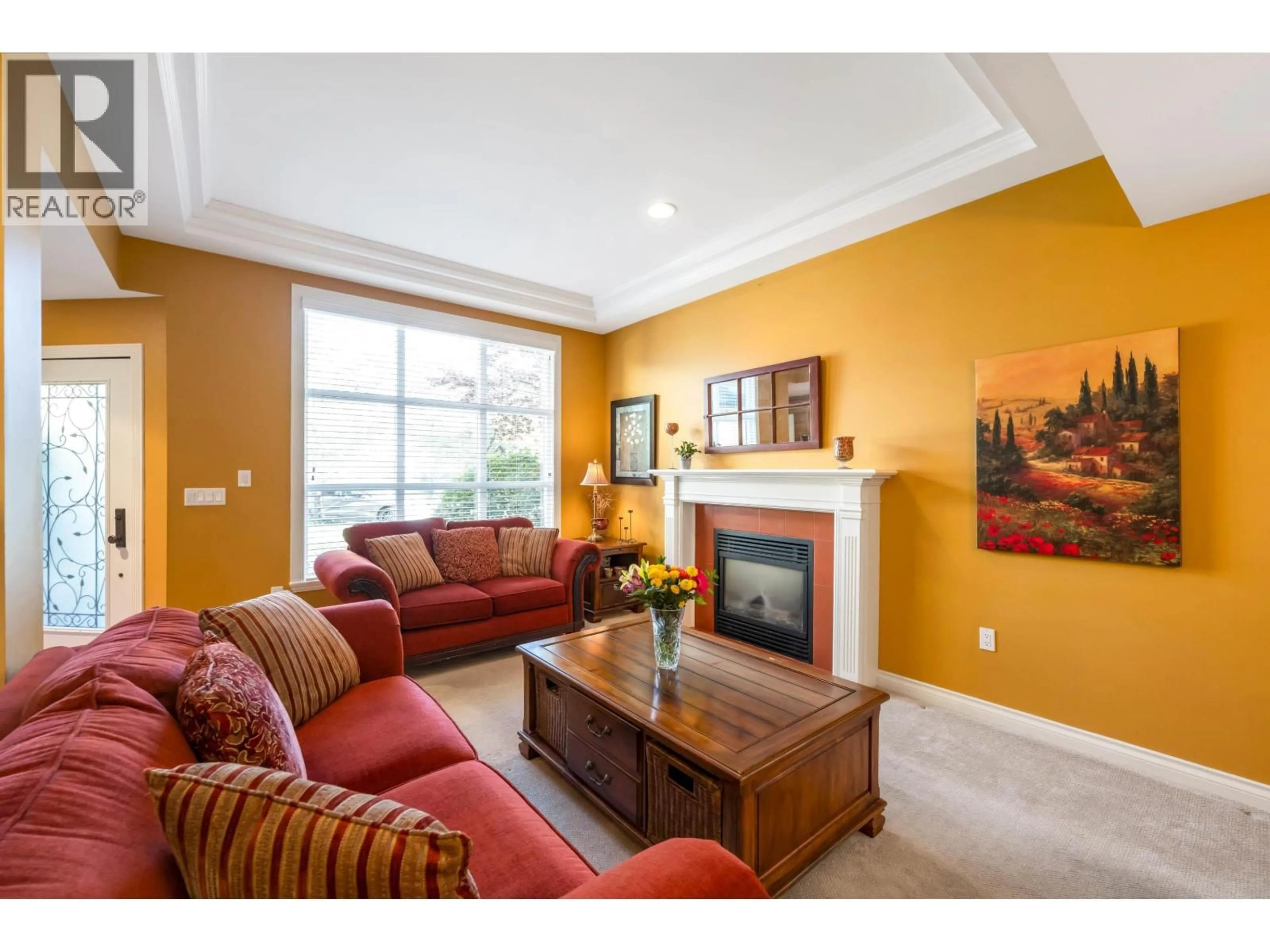 Living room with furniture, unknown for 5553 FRIGATE ROAD, Delta British Columbia V4K4Z5