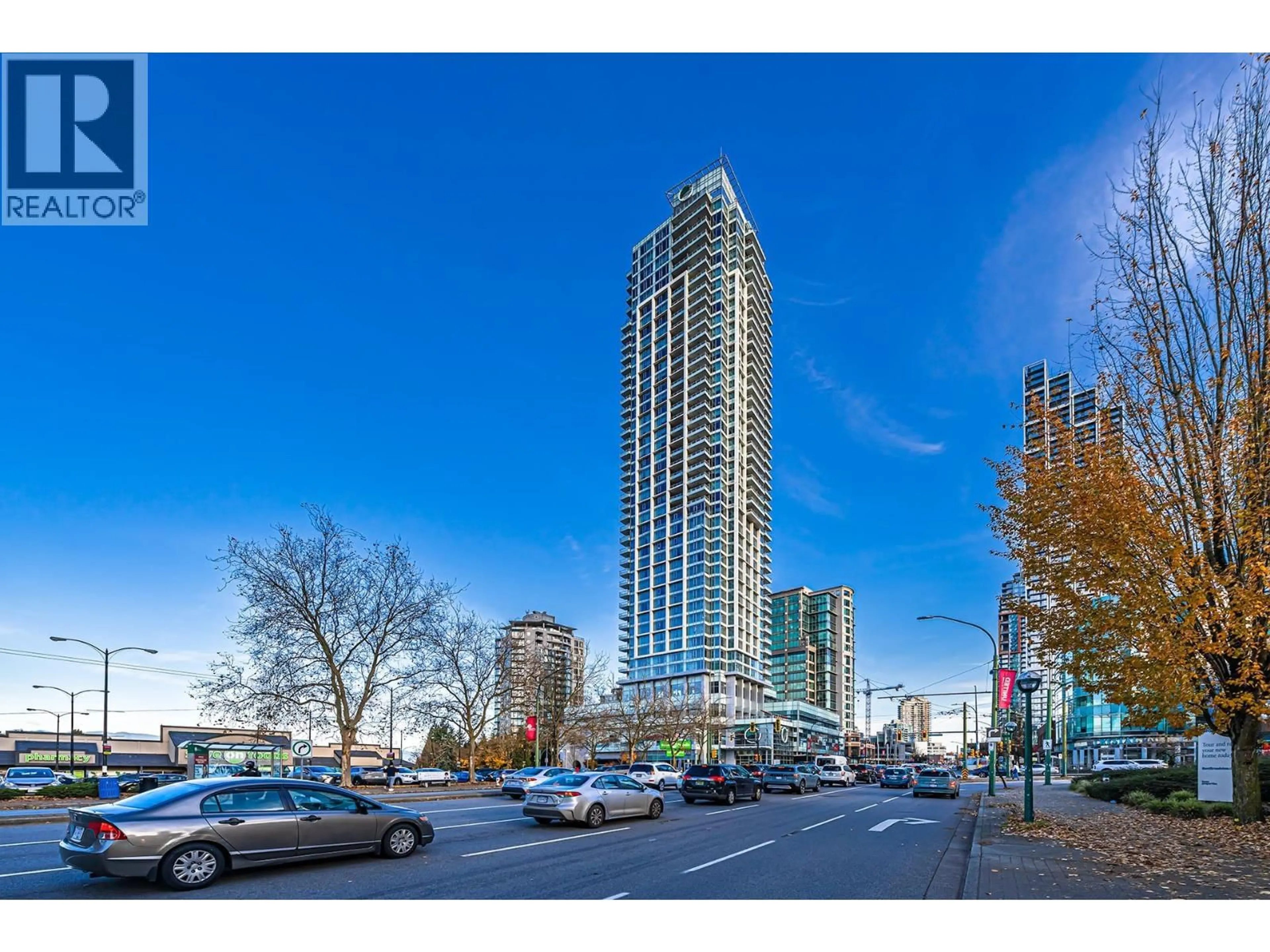 A pic from outside/outdoor area/front of a property/back of a property/a pic from drone, city buildings view from balcony for 2406 - 4508 HAZEL STREET, Burnaby British Columbia V5H0E4