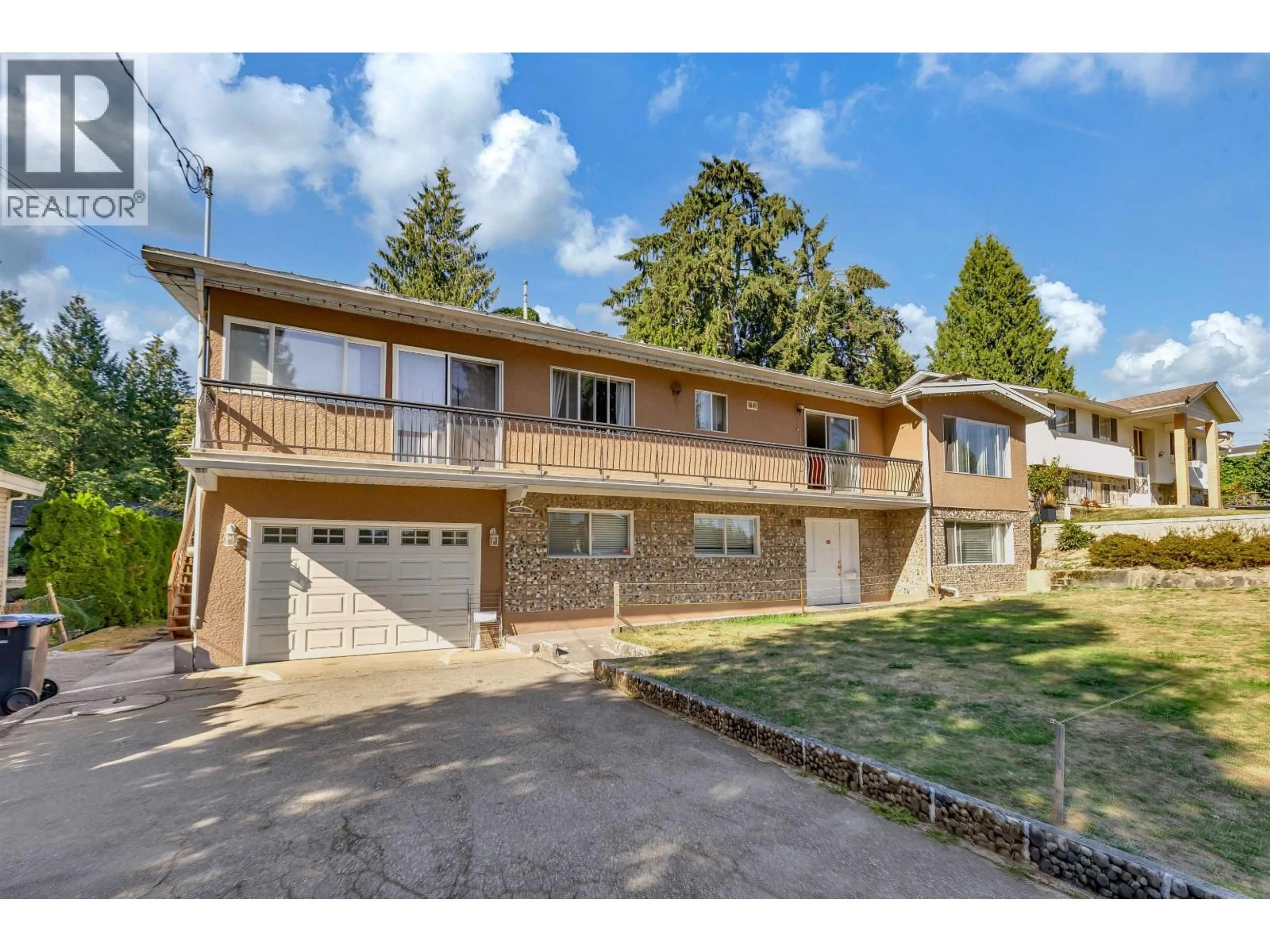 A pic from outside/outdoor area/front of a property/back of a property/a pic from drone, street for 1609 KENT AVENUE, Port Coquitlam British Columbia V3B2L9