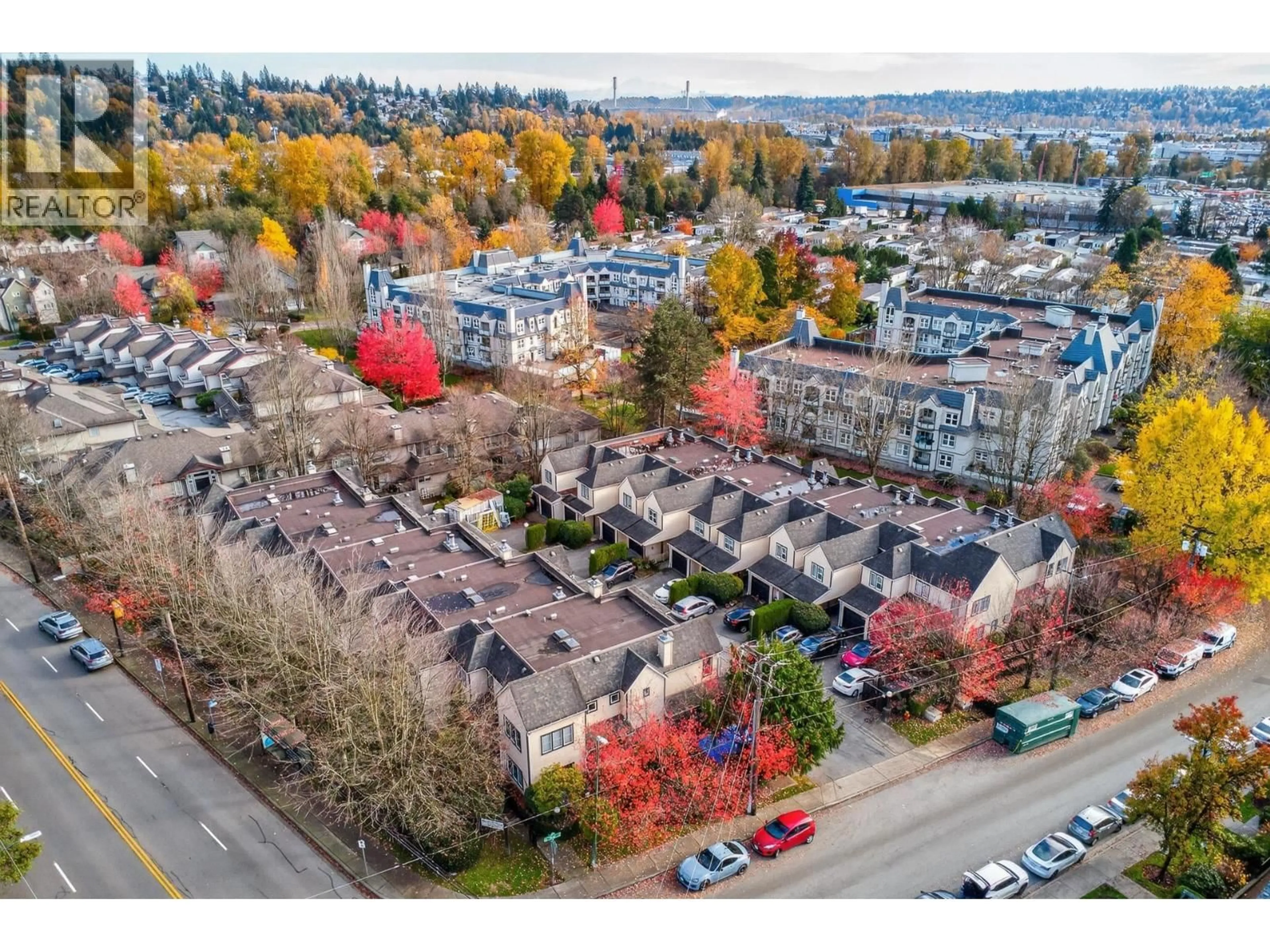 A pic from outside/outdoor area/front of a property/back of a property/a pic from drone, unknown for 19 - 1200 BRUNETTE AVENUE, Coquitlam British Columbia V3K1G3