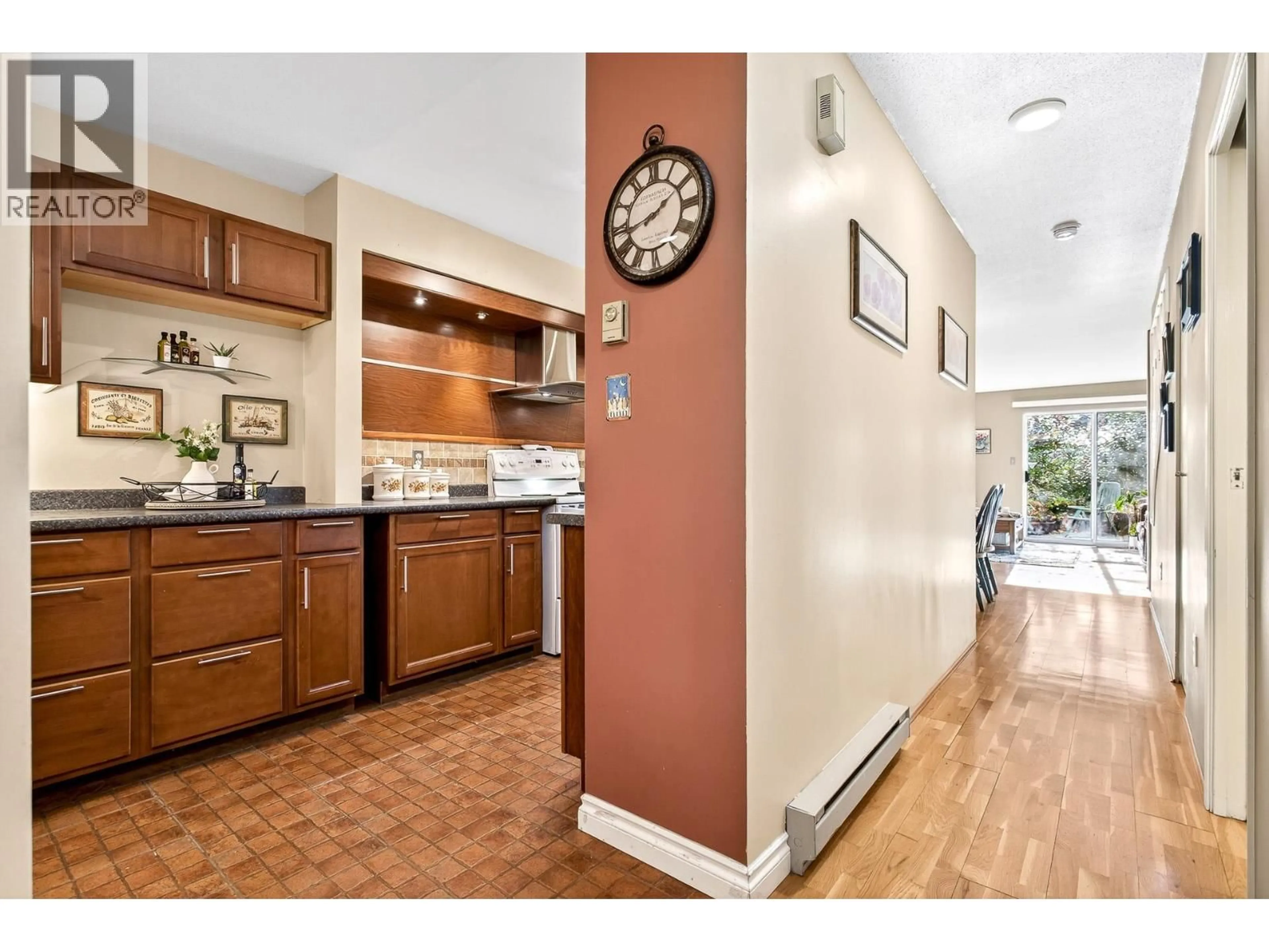 Open concept kitchen, ceramic/tile floor for 19 - 1200 BRUNETTE AVENUE, Coquitlam British Columbia V3K1G3