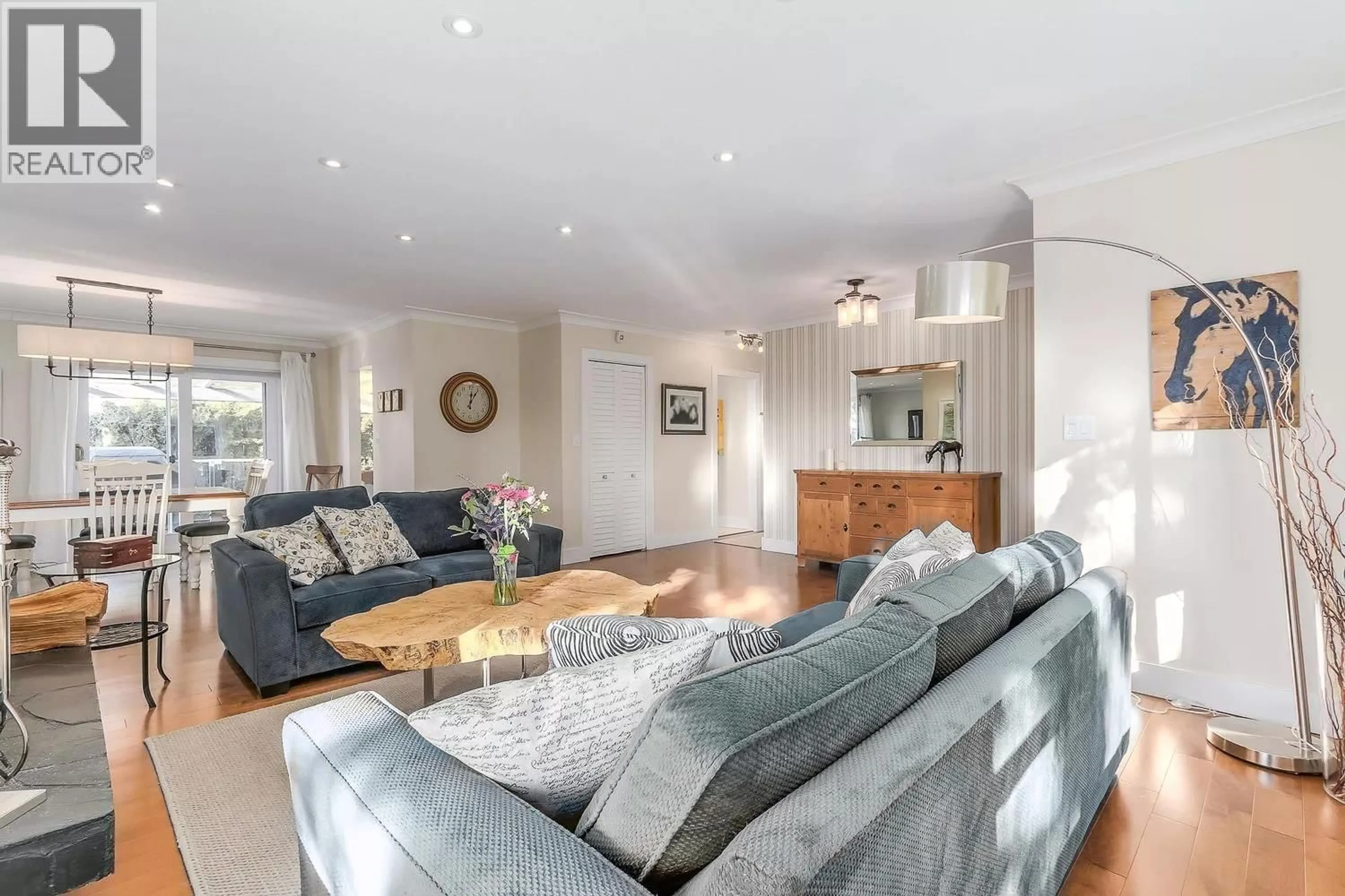 Living room with furniture, unknown for 3129 PRINCESS AVENUE, North Vancouver British Columbia V7N2E3