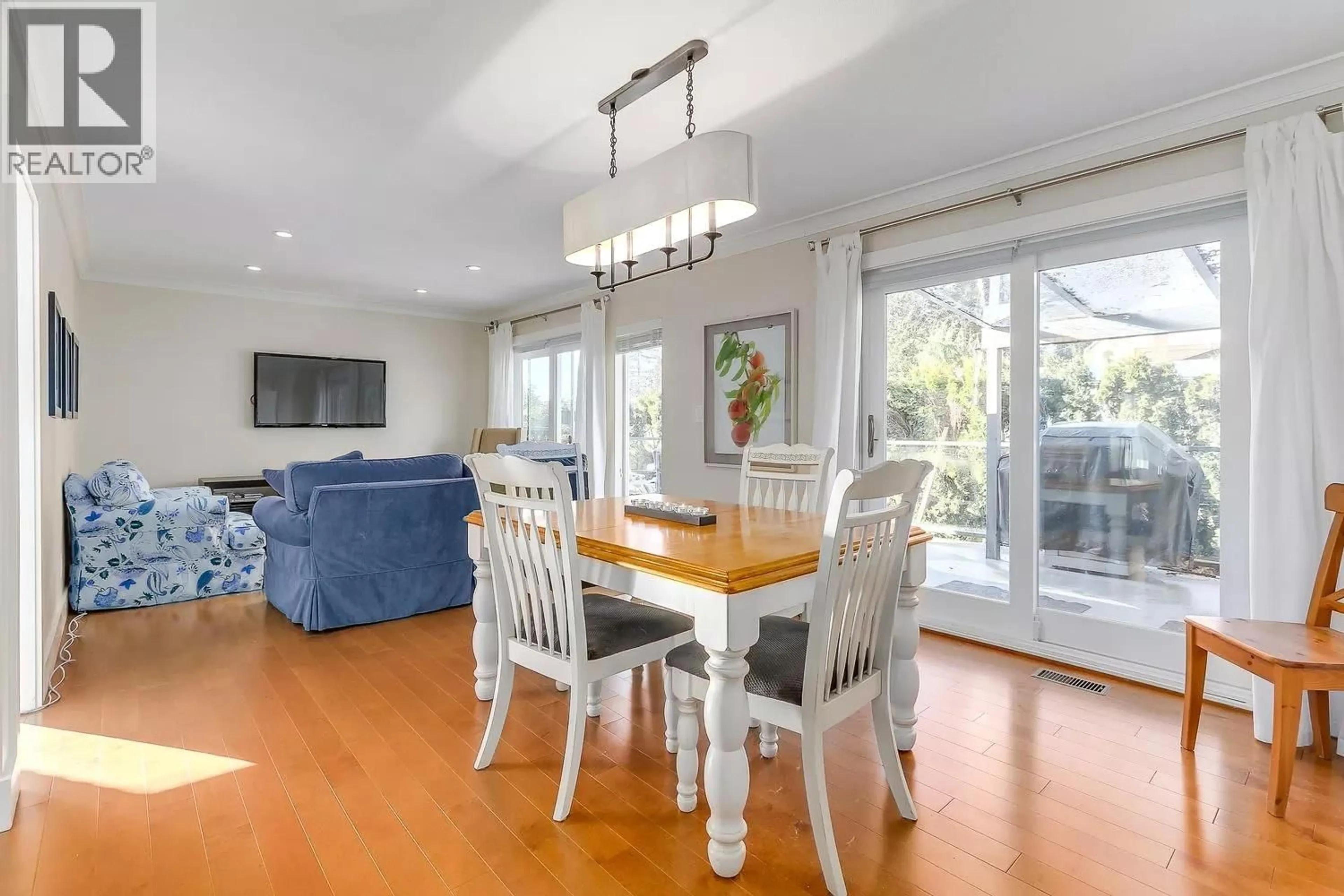Dining room, wood/laminate floor for 3129 PRINCESS AVENUE, North Vancouver British Columbia V7N2E3