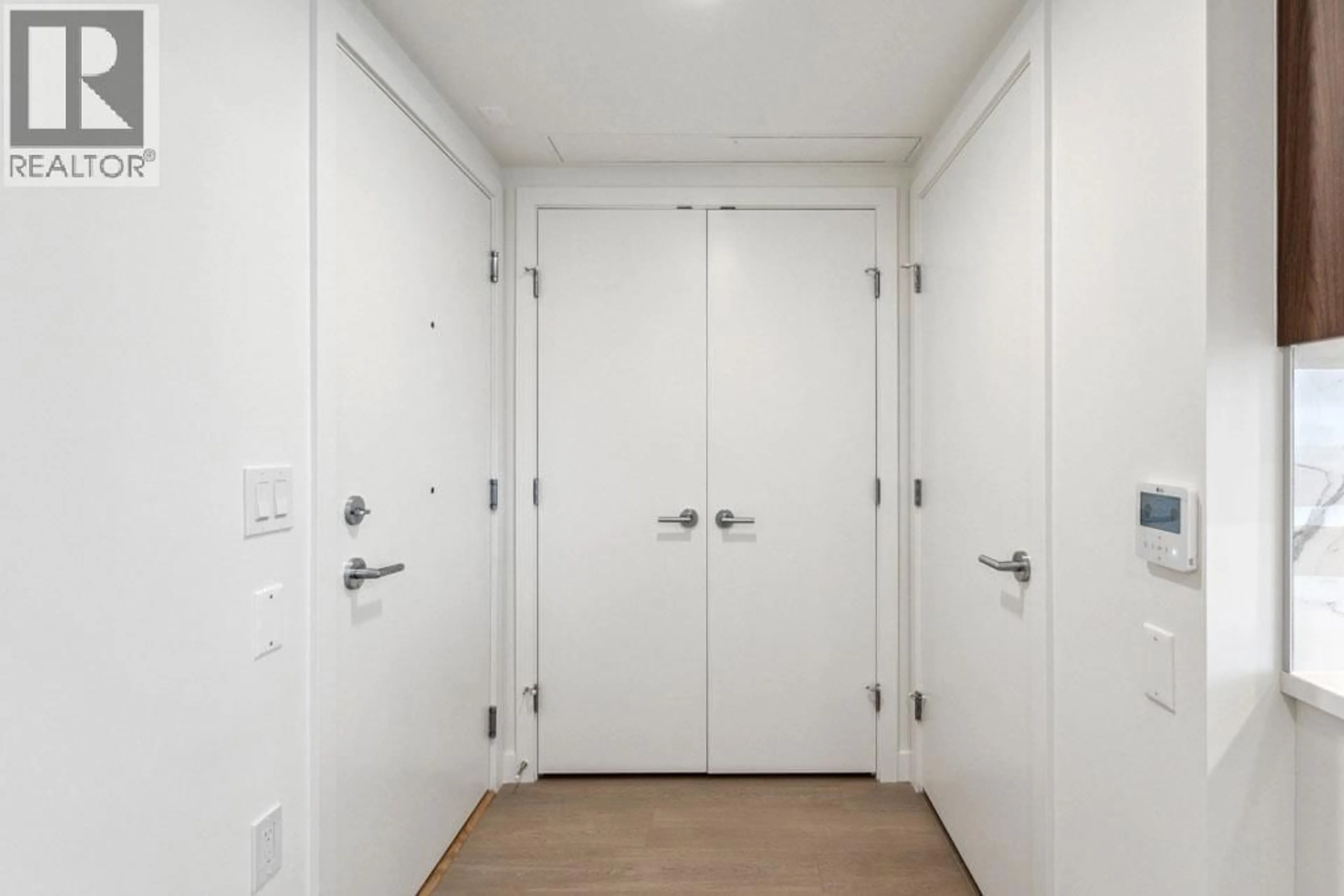 Unknown for 1808 - 7683 PARK CRESCENT, Burnaby British Columbia V3N0J4