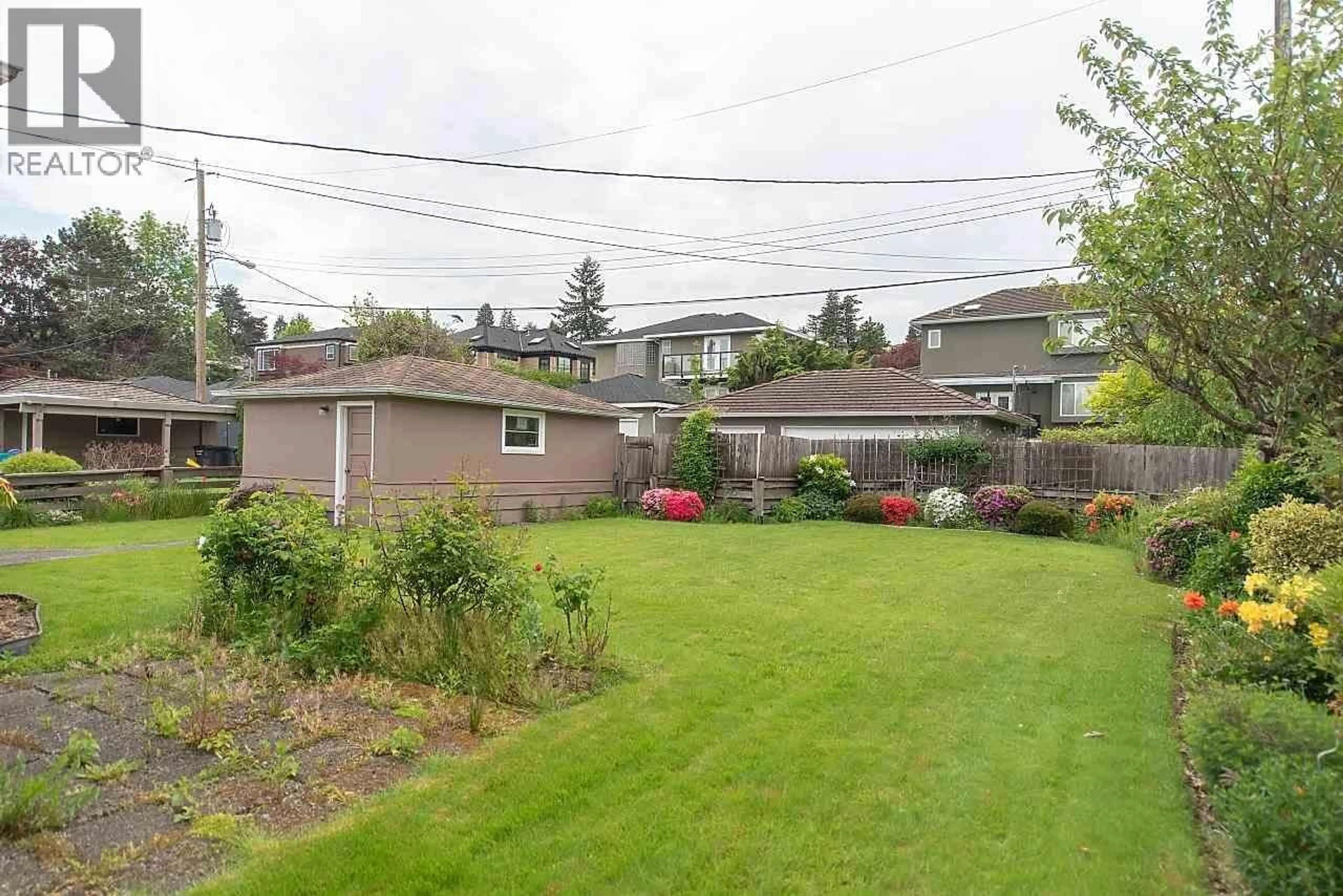 Patio, street for 4443 BRAKENRIDGE STREET, Vancouver British Columbia V6L2H1