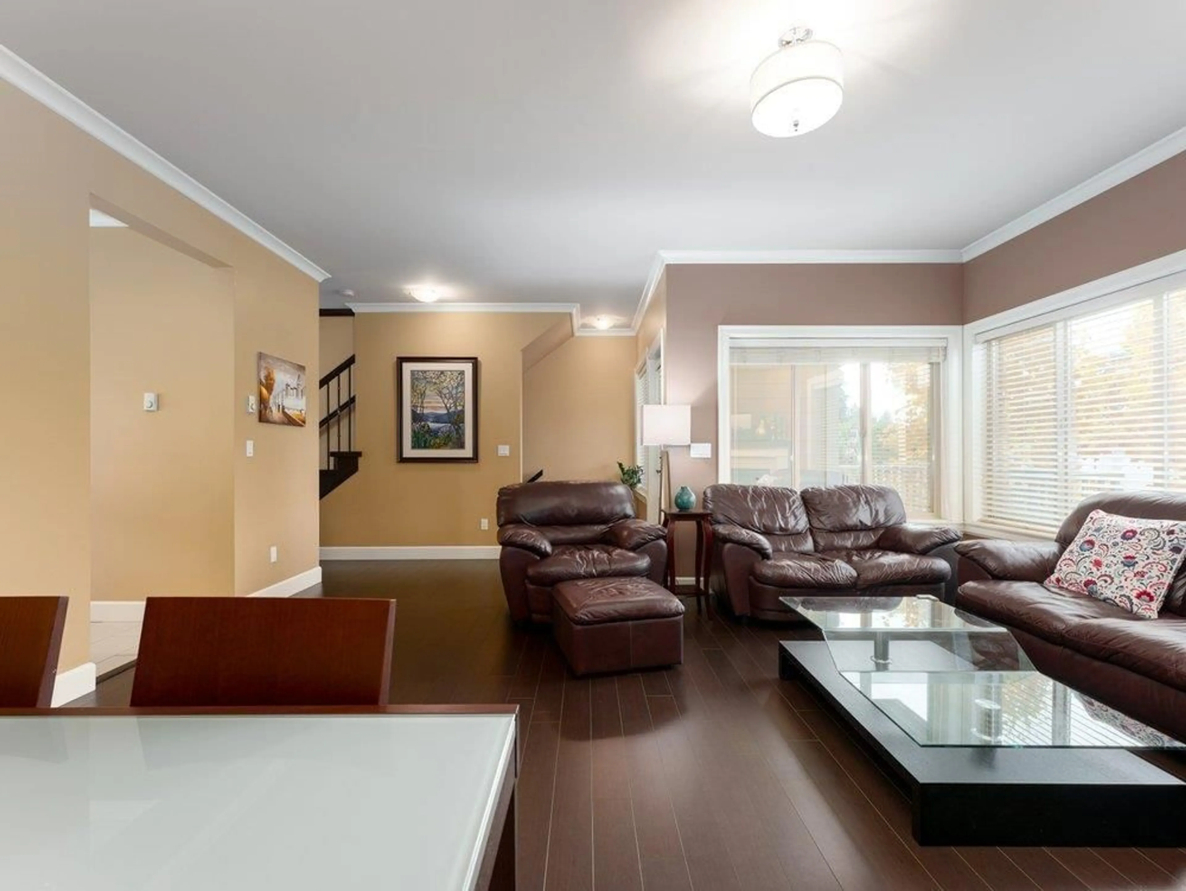 Living room with furniture, wood/laminate floor for 15 - 7867 120 STREET, Delta British Columbia V4C6P6