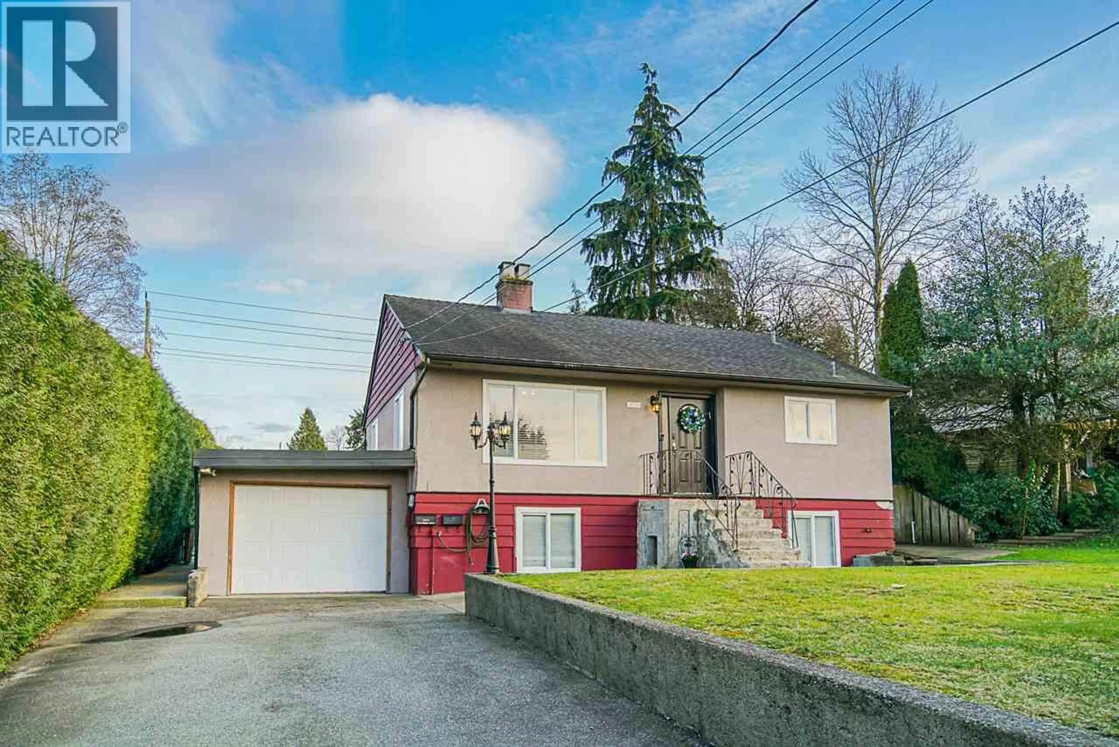 A pic from outside/outdoor area/front of a property/back of a property/a pic from drone, street for 7774 BERKLEY STREET, Burnaby British Columbia V5E2J7